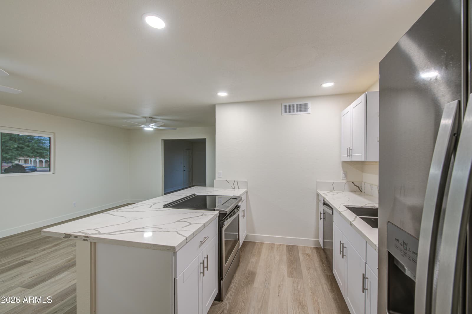 3700 W CAVALIER Drive, Phoenix, AZ 85019 — photo 4 of 36