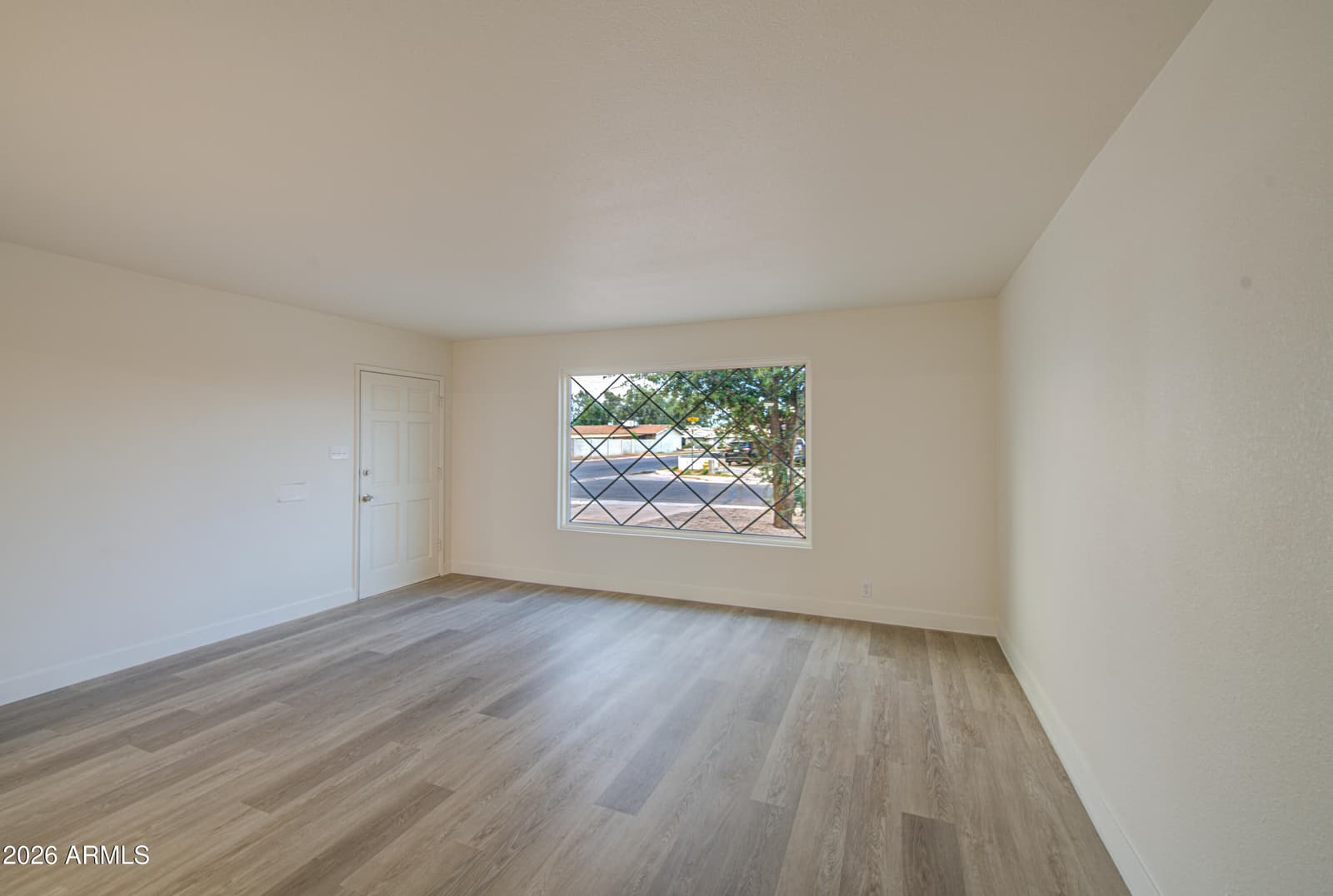 3700 W CAVALIER Drive, Phoenix, AZ 85019 — photo 14 of 36
