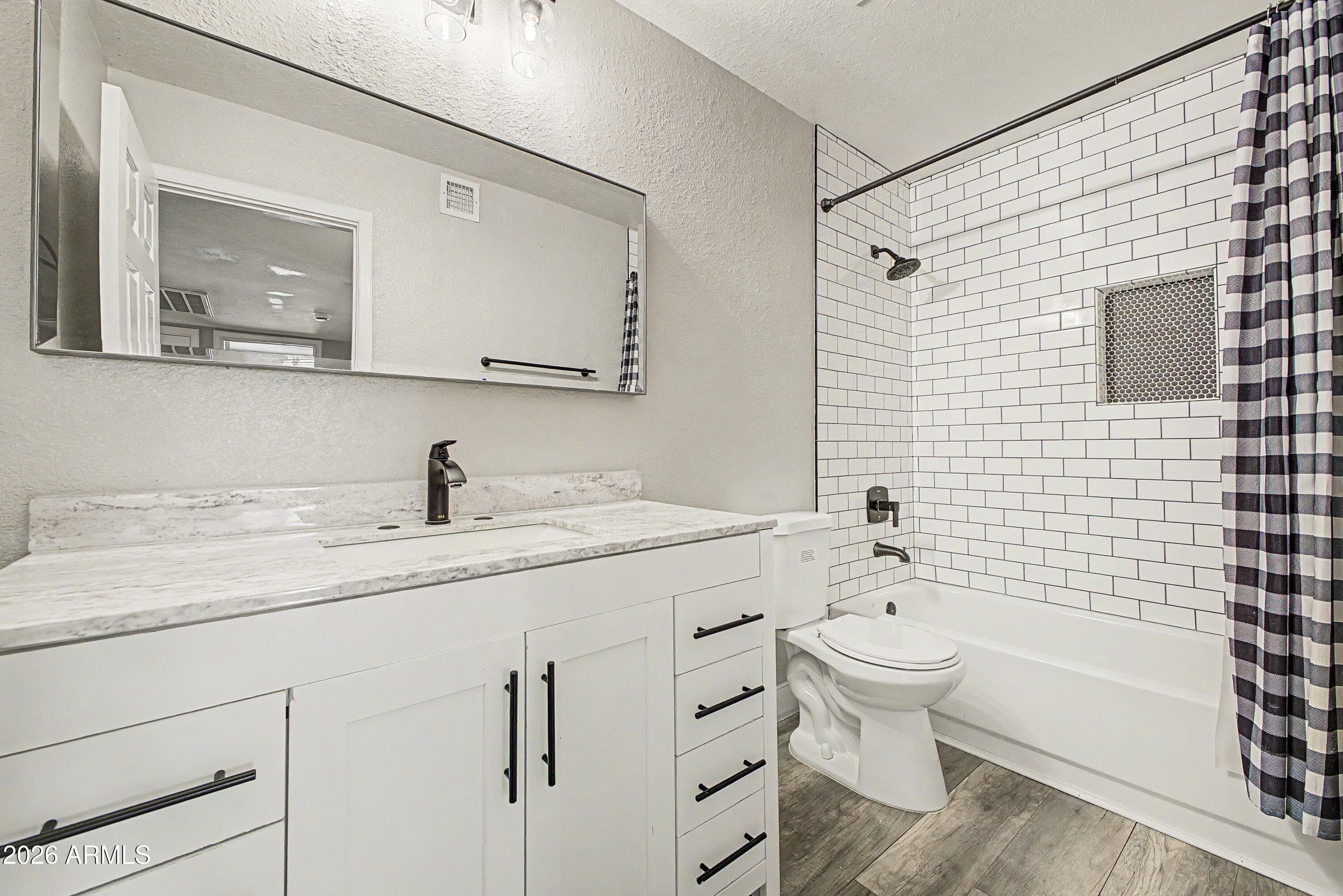 1355 W LOBO Avenue, Mesa, AZ 85202 — photo 16 of 21