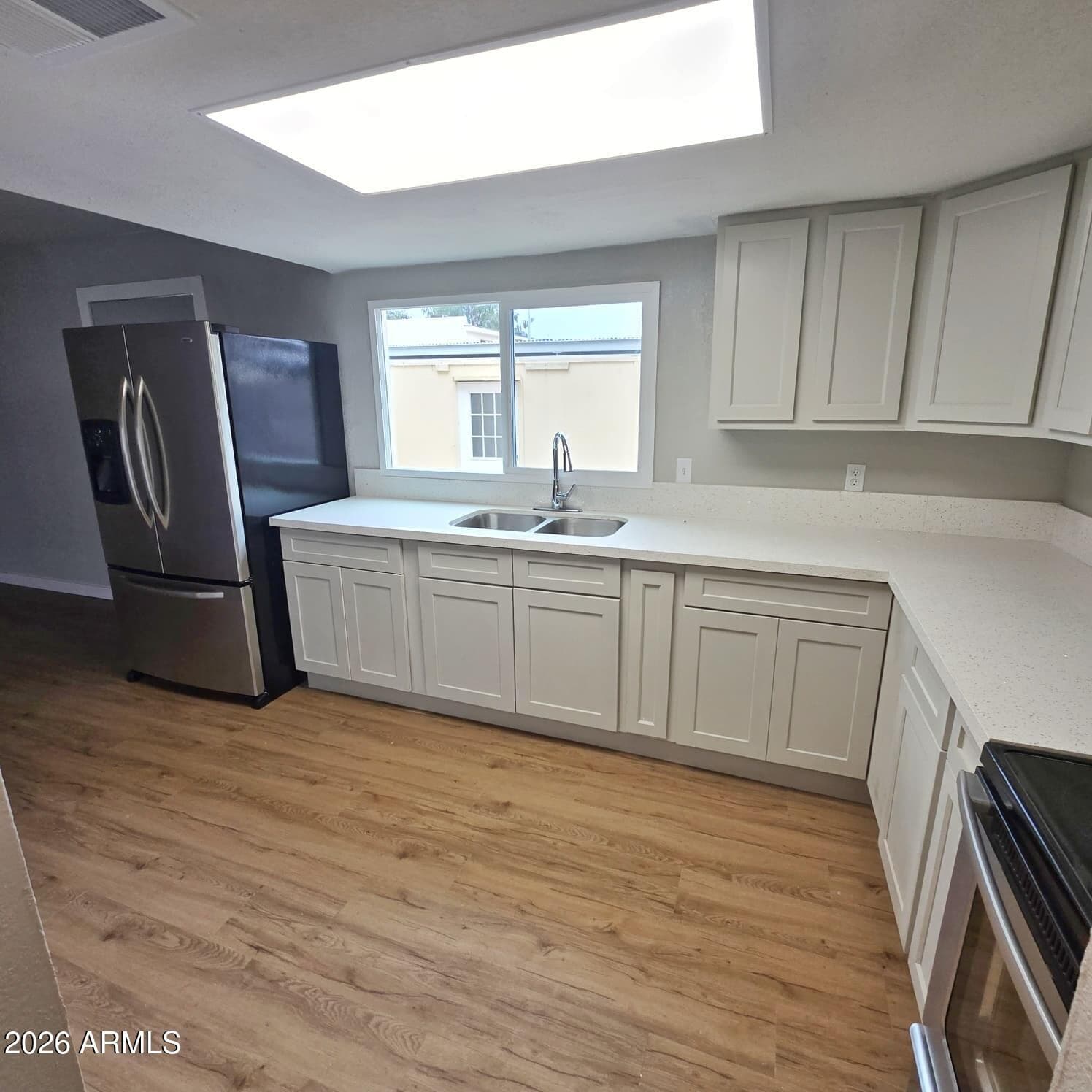 5725 N 44TH Lane, Glendale, AZ 85301 — photo 2 of 20