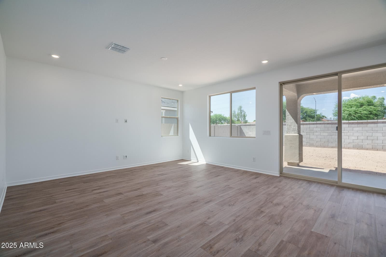 15776 W GEORGIA Drive, Surprise, AZ 85379 — photo 8 of 56