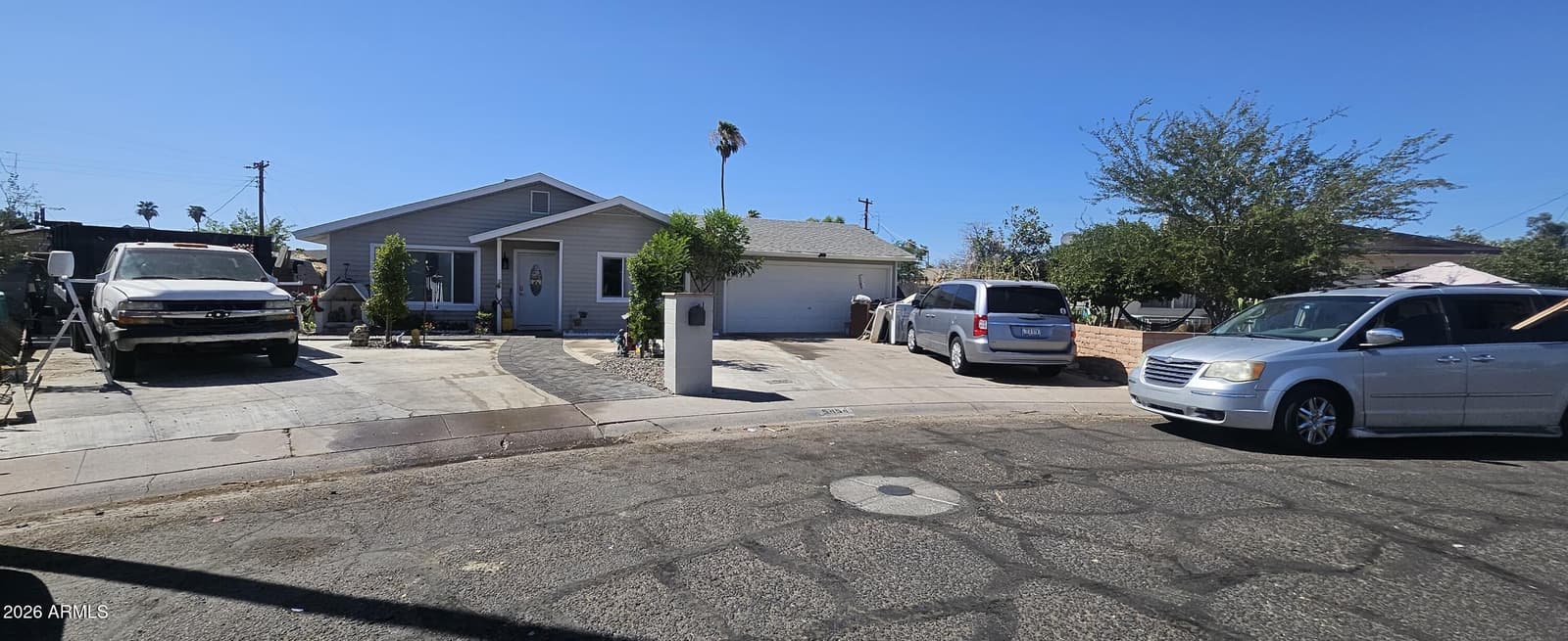 5454 W ROANOKE Avenue, Phoenix, AZ 85035 — photo 2 of 9
