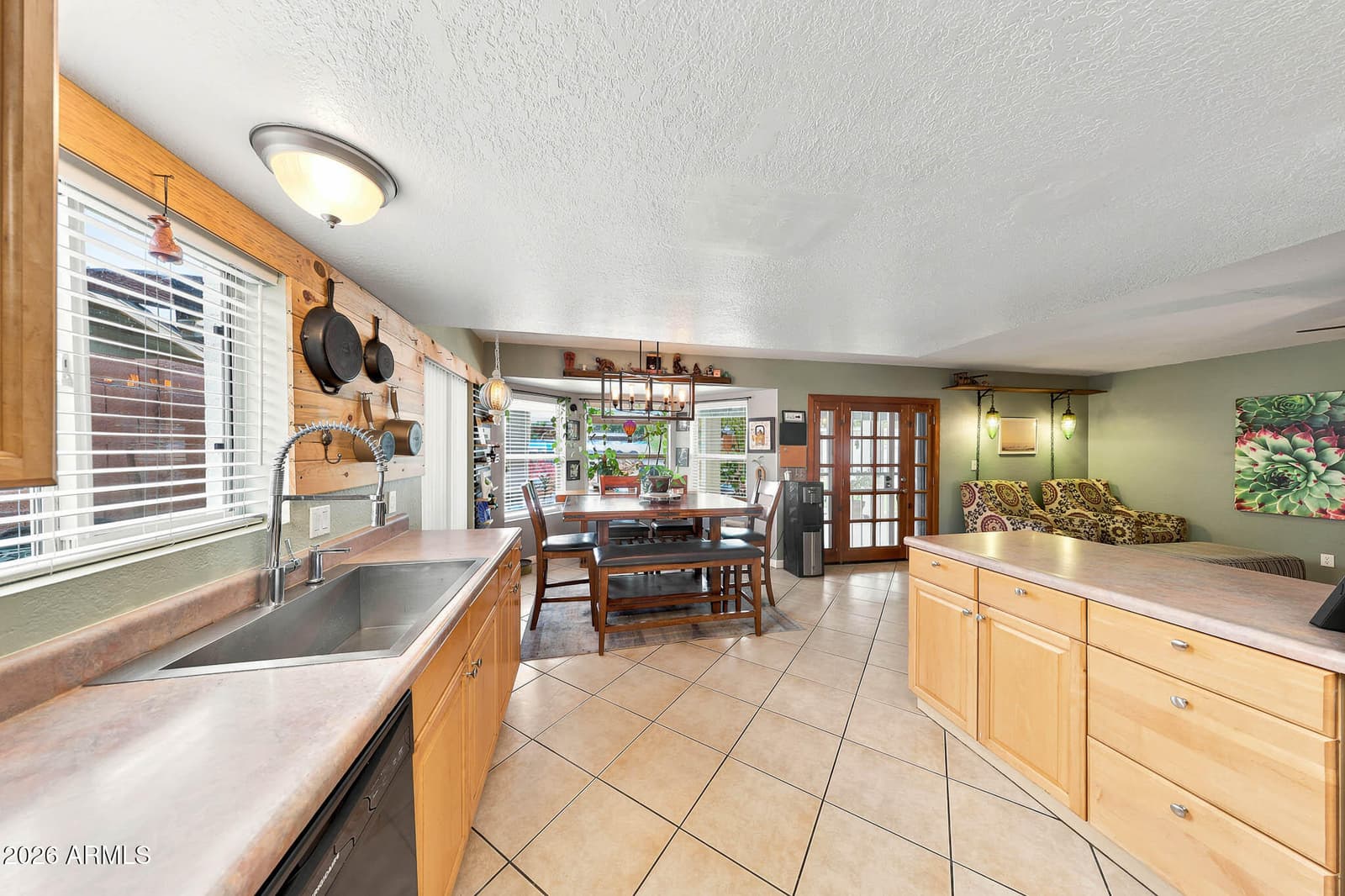 9219 N 55th Avenue, Glendale, AZ 85302 — photo 16 of 49