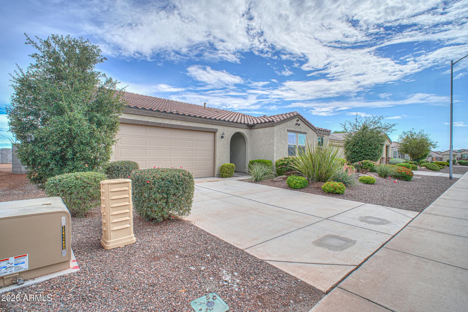 1477 E Fleet Place, Casa Grande, AZ 85122 — photo 2 of 32