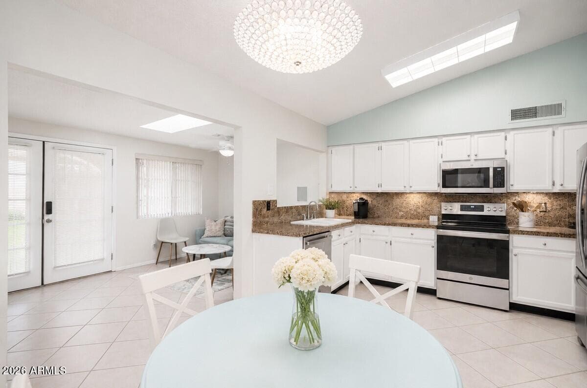 1427 W CHILTON Street, Chandler, AZ 85224 — photo 4 of 28