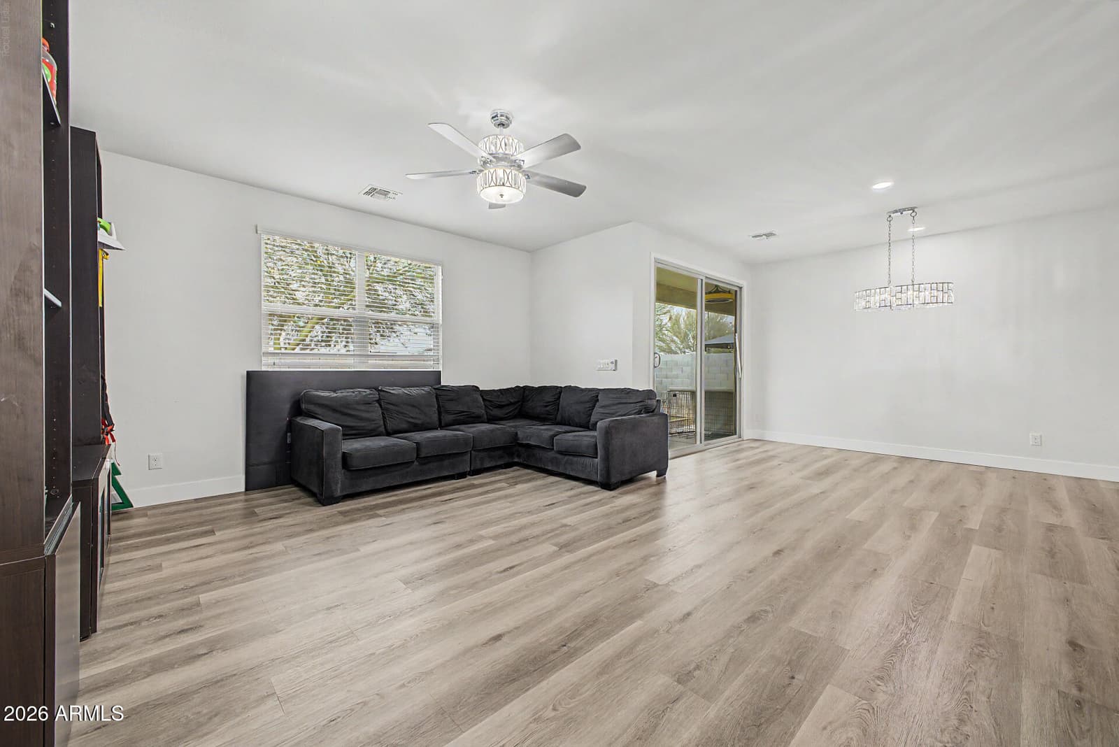 7321 N 123RD Drive, Glendale, AZ 85307 — photo 2 of 11