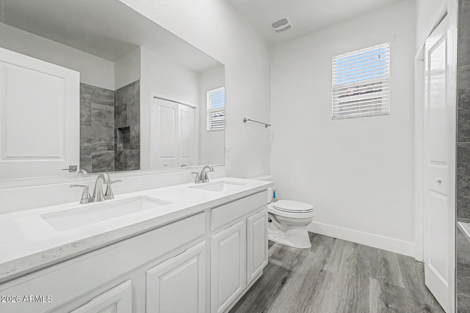 7321 N 123RD Drive, Glendale, AZ 85307 — photo 6 of 11