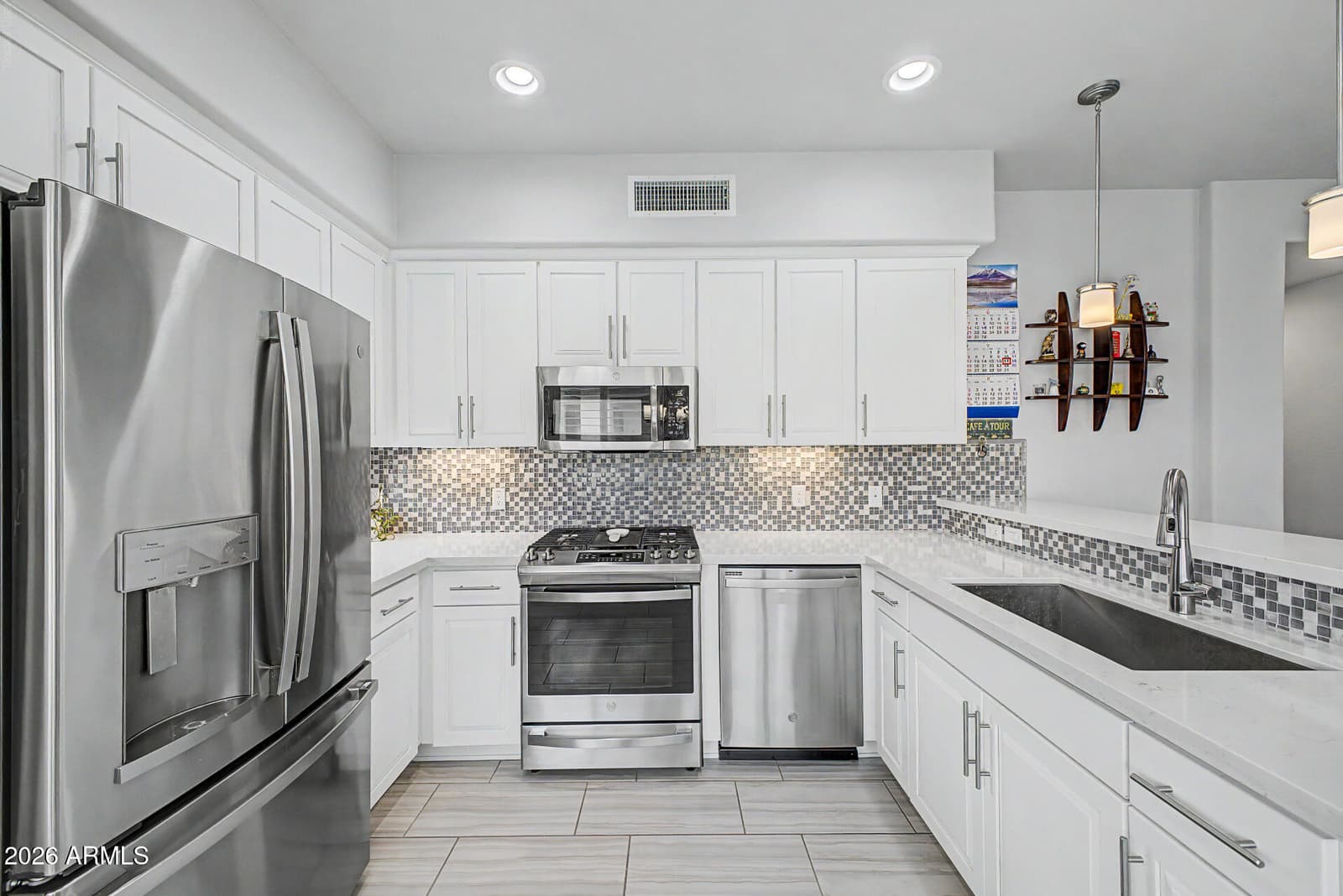17850 N 68TH Street 3072, Phoenix, AZ 85054 — photo 13 of 53