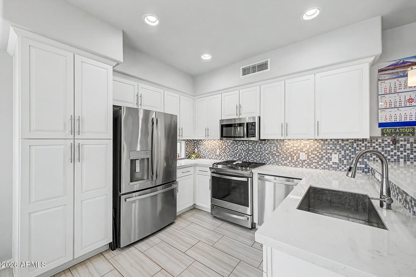 17850 N 68TH Street 3072, Phoenix, AZ 85054 — photo 14 of 53