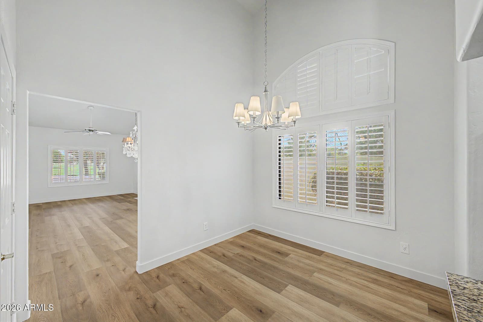12220 N 56TH Drive, Glendale, AZ 85304 — photo 13 of 39