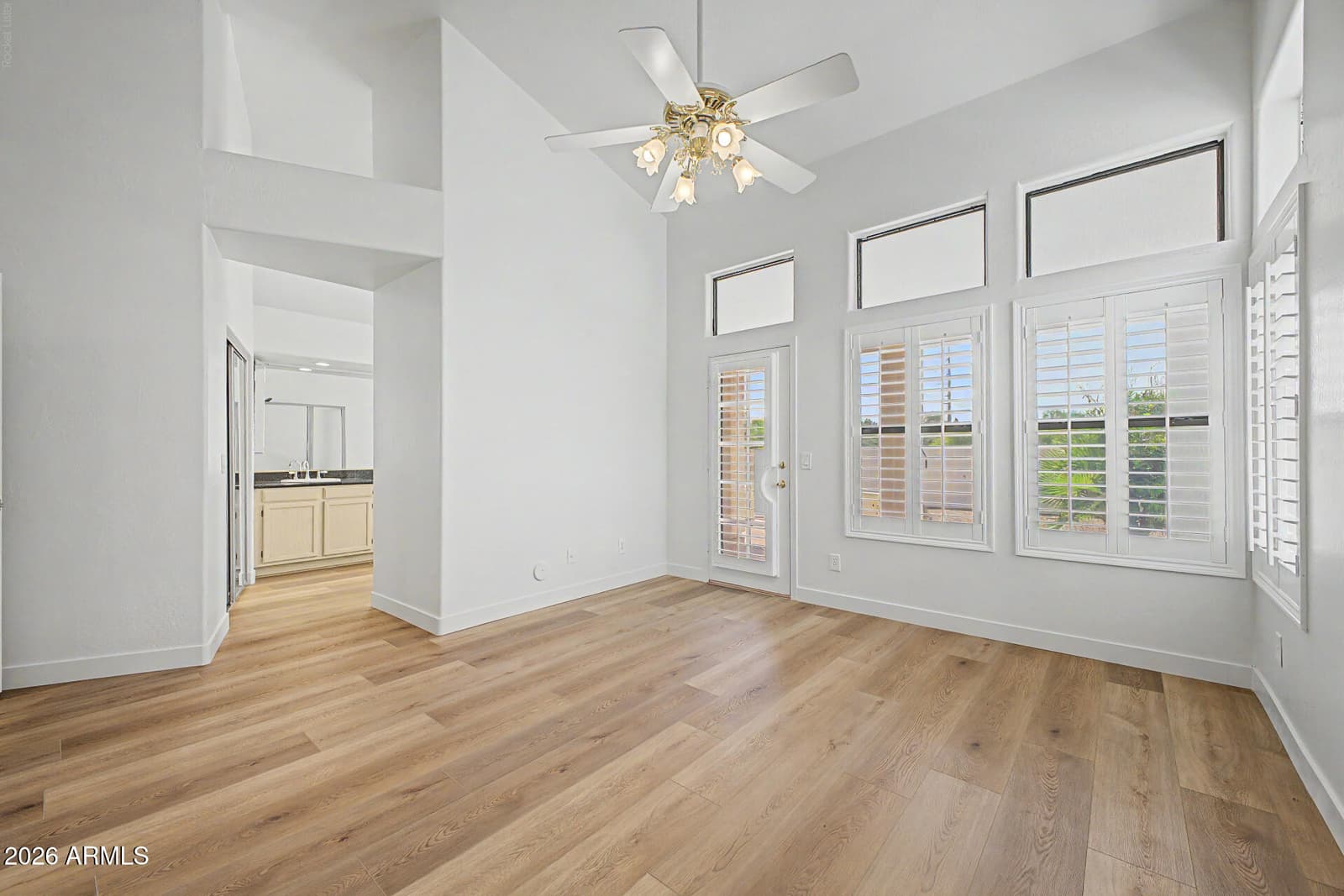 12220 N 56TH Drive, Glendale, AZ 85304 — photo 18 of 39