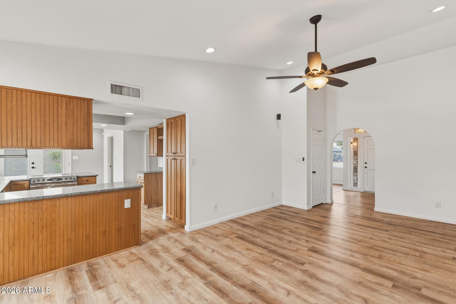 4523 W WAGONER Road, Glendale, AZ 85308 — photo 4 of 50