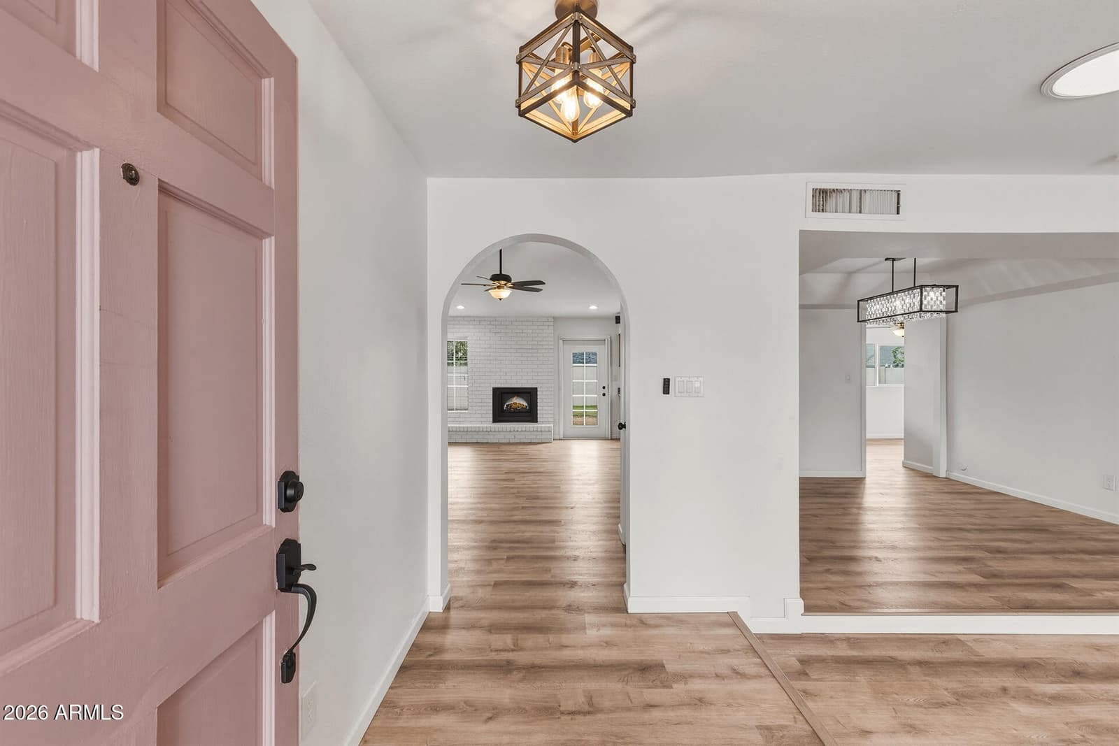 4523 W WAGONER Road, Glendale, AZ 85308