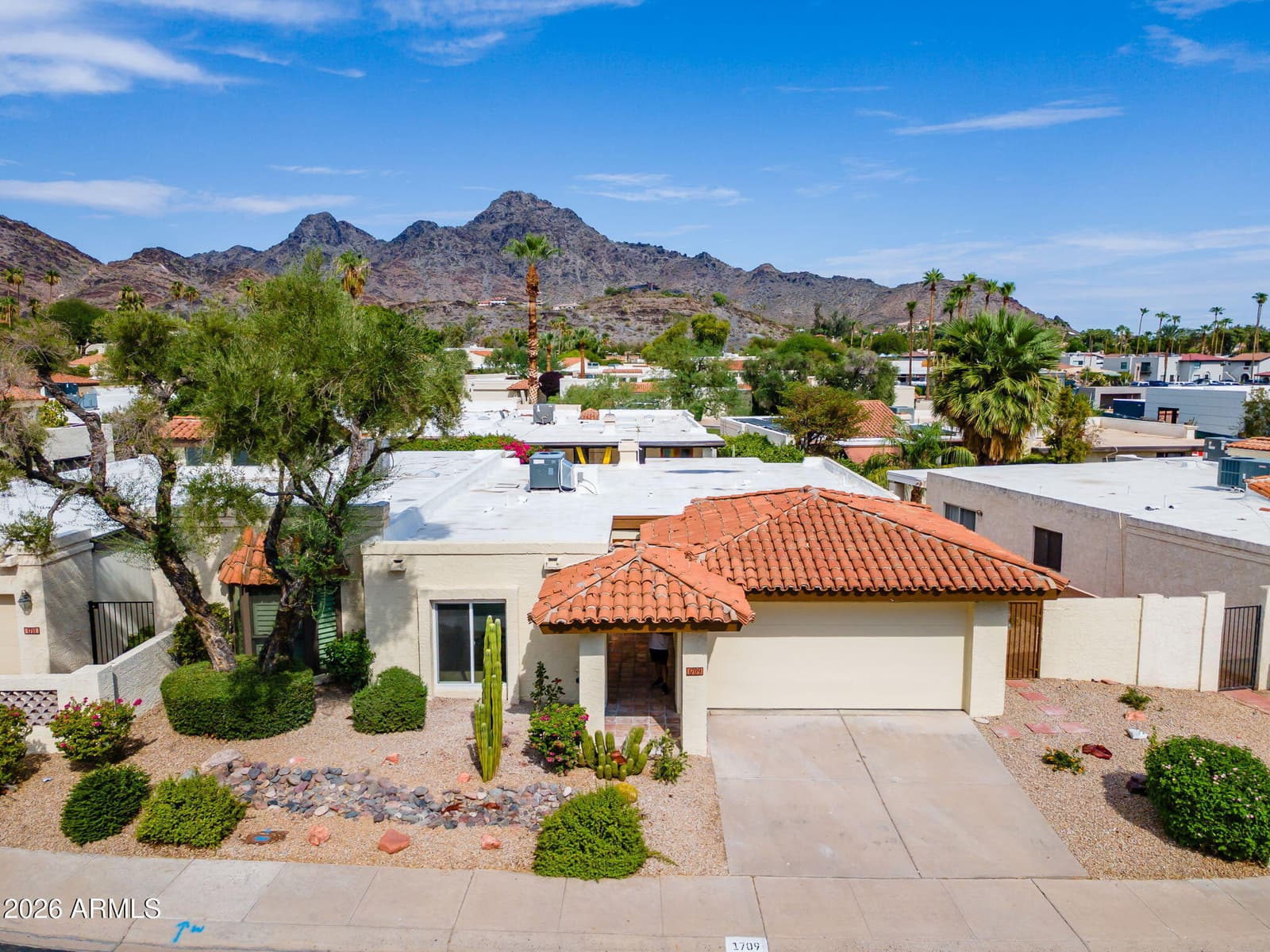 1709 E FRIER Drive, Phoenix, AZ 85020 — photo 27 of 30
