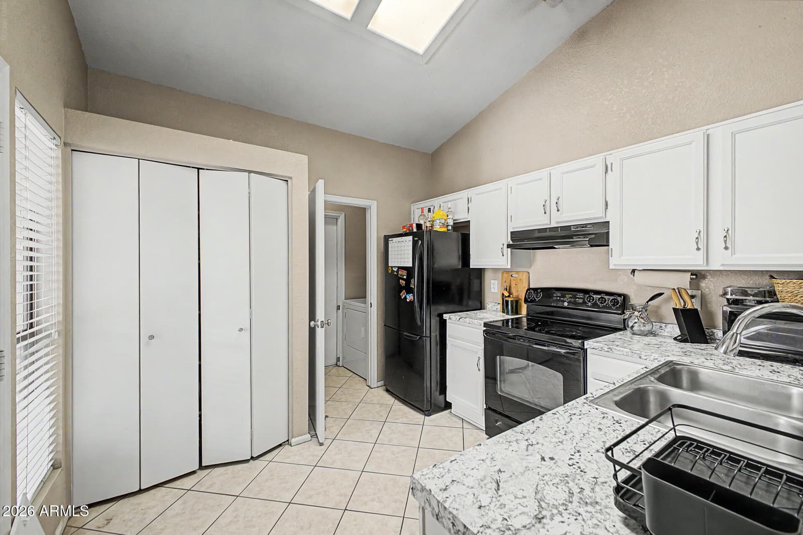 118 N HERITAGE Drive, Gilbert, AZ 85234 — photo 11 of 26