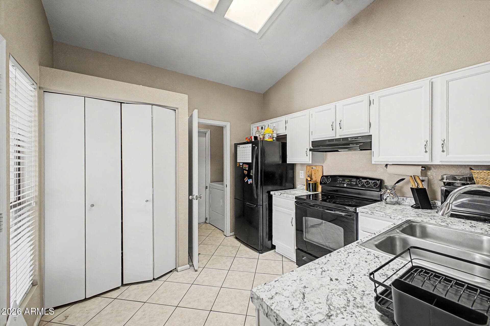 118 N HERITAGE Drive, Gilbert, AZ 85234 — photo 11 of 26