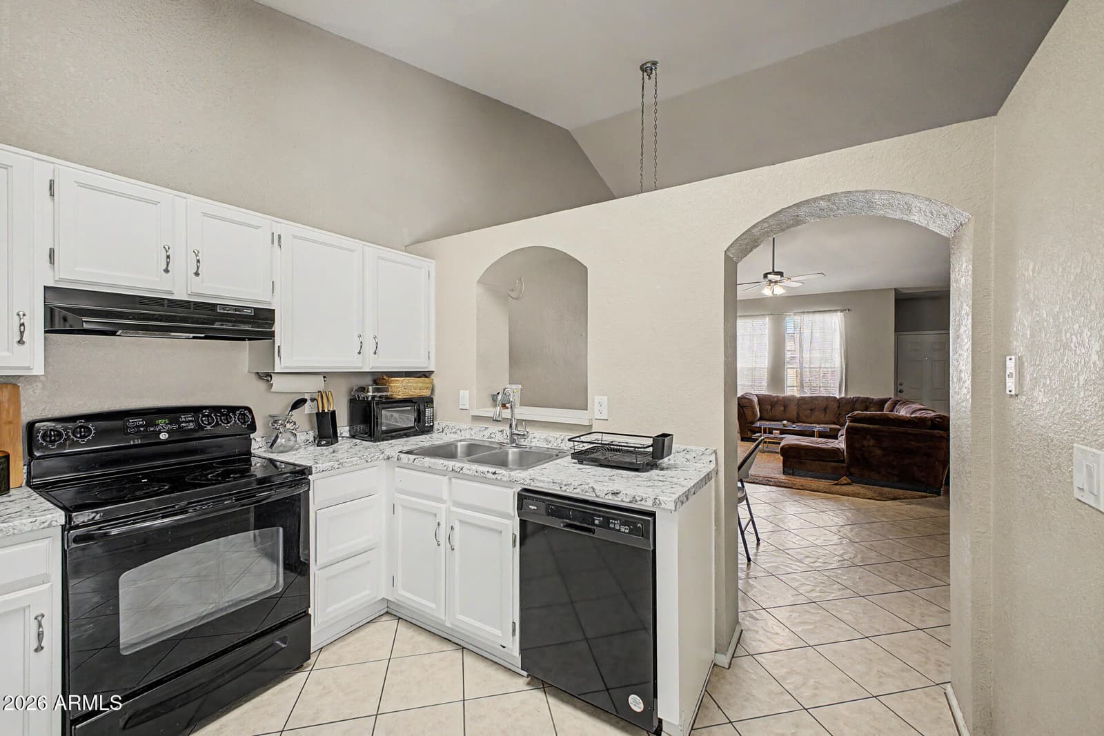 118 N HERITAGE Drive, Gilbert, AZ 85234 — photo 12 of 26