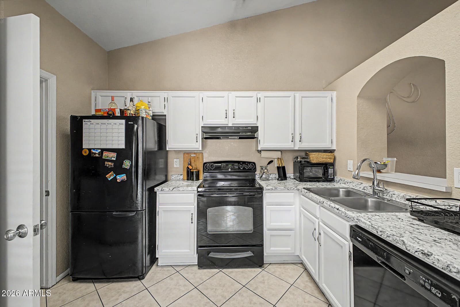 118 N HERITAGE Drive, Gilbert, AZ 85234 — photo 14 of 26