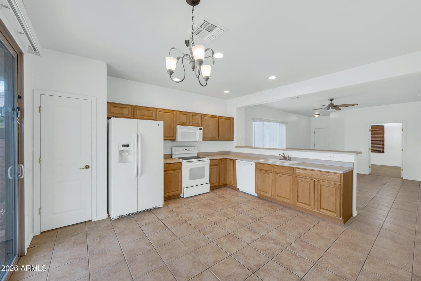 8510 S MOUNTAIN AIR Lane, Gold Canyon, AZ 85118 — photo 11 of 56