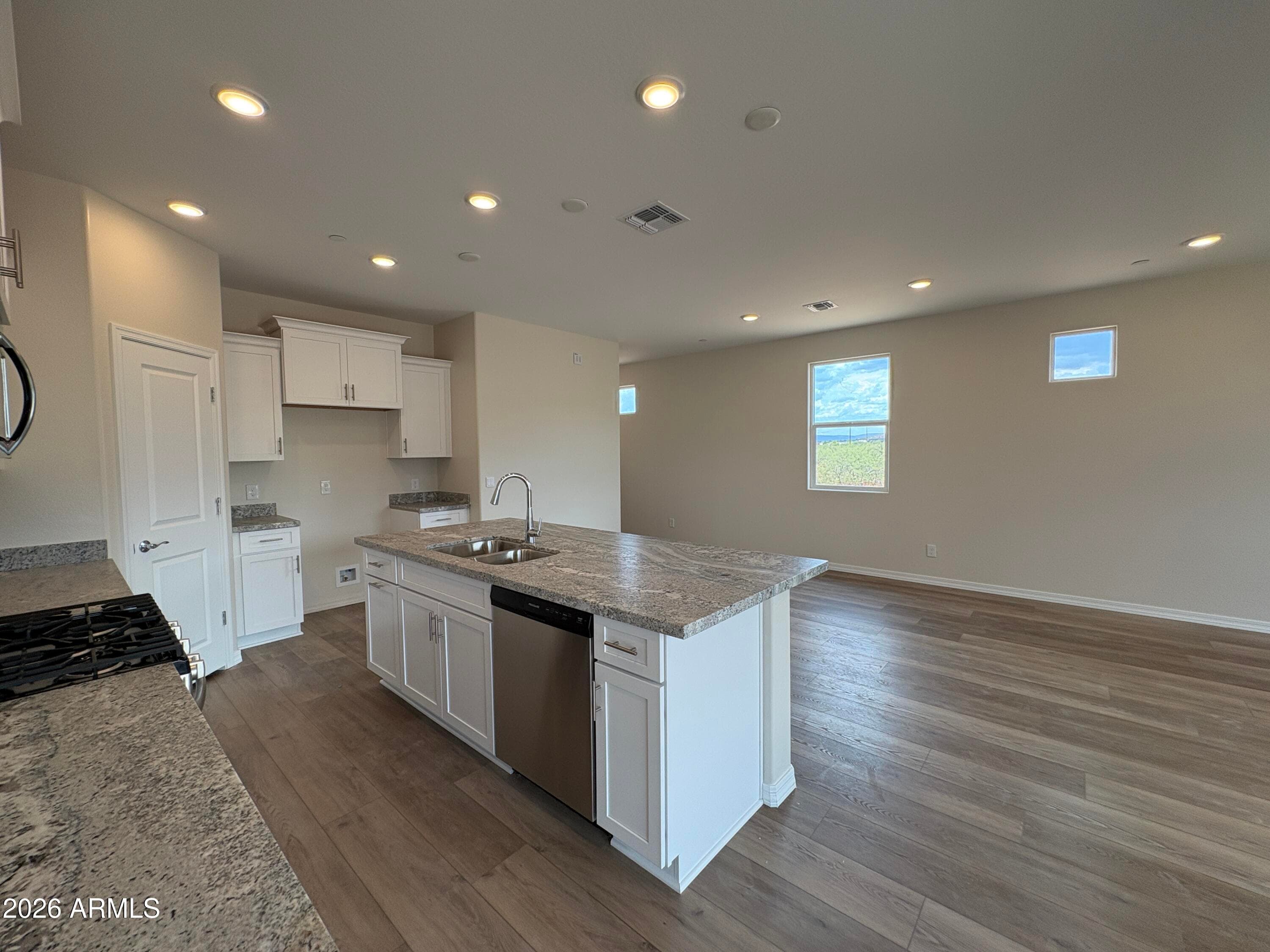992 Annas Avenue, Cottonwood, AZ 86326 — photo 5 of 36