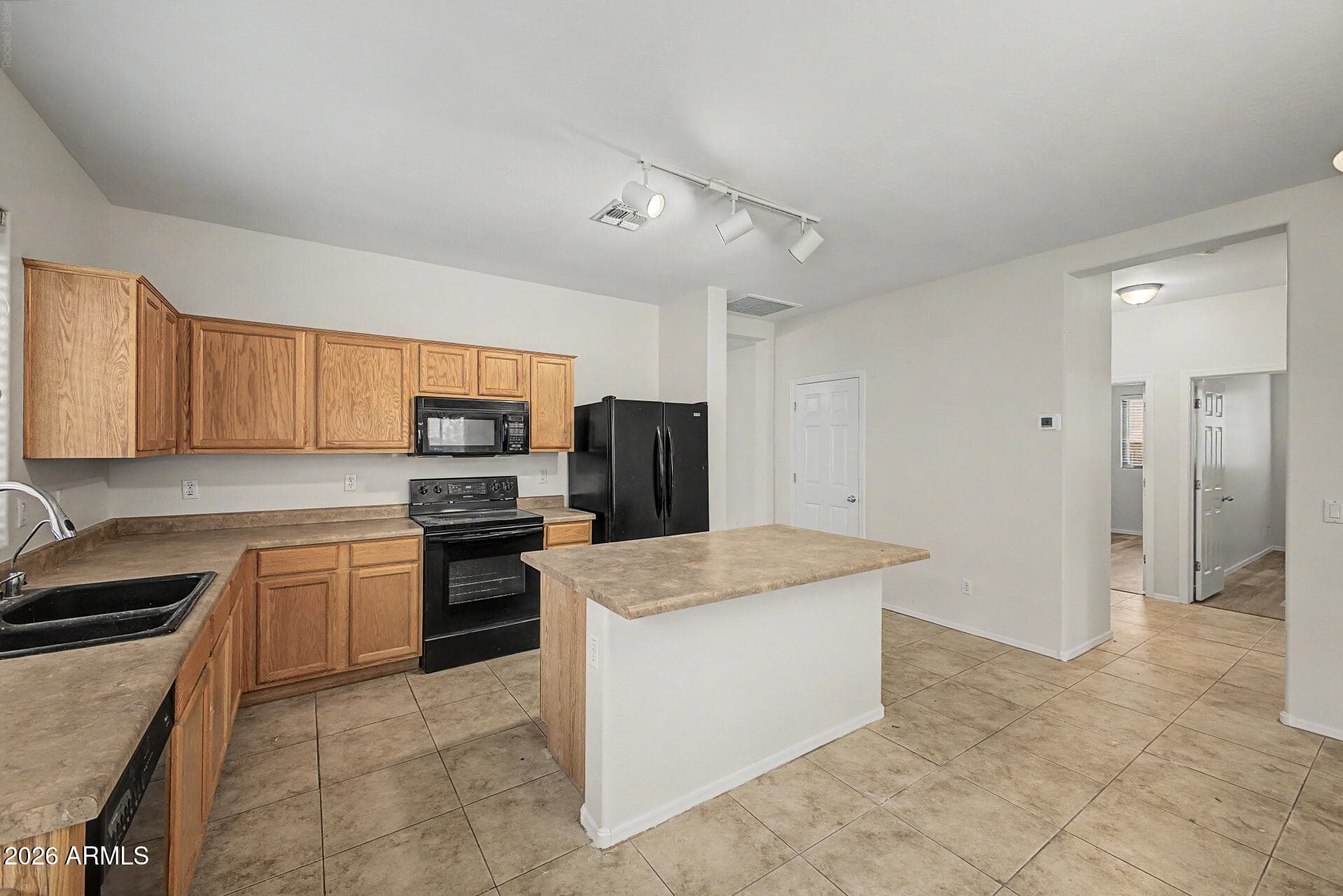 45418 W ALAMENDRAS Street, Maricopa, AZ 85139 — photo 14 of 33