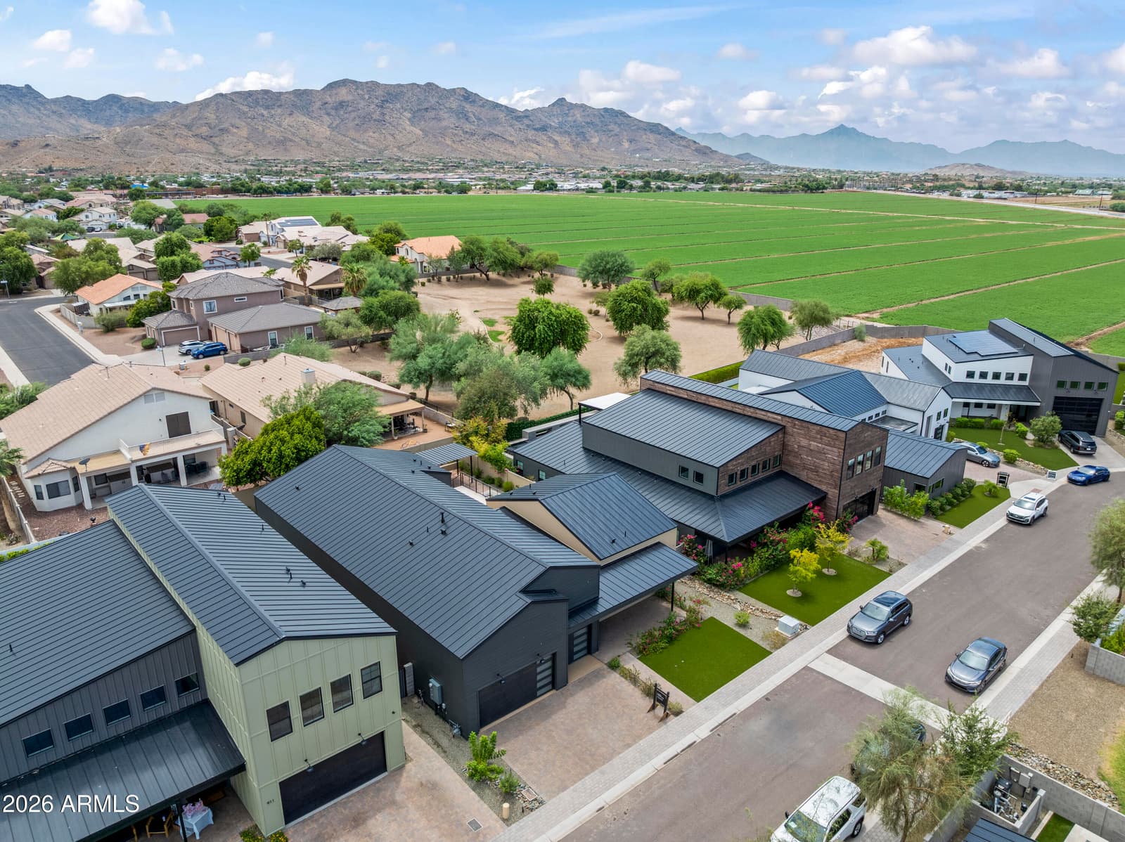 915 W ARDMORE Road 11, Phoenix, AZ 85041 — photo 8 of 44