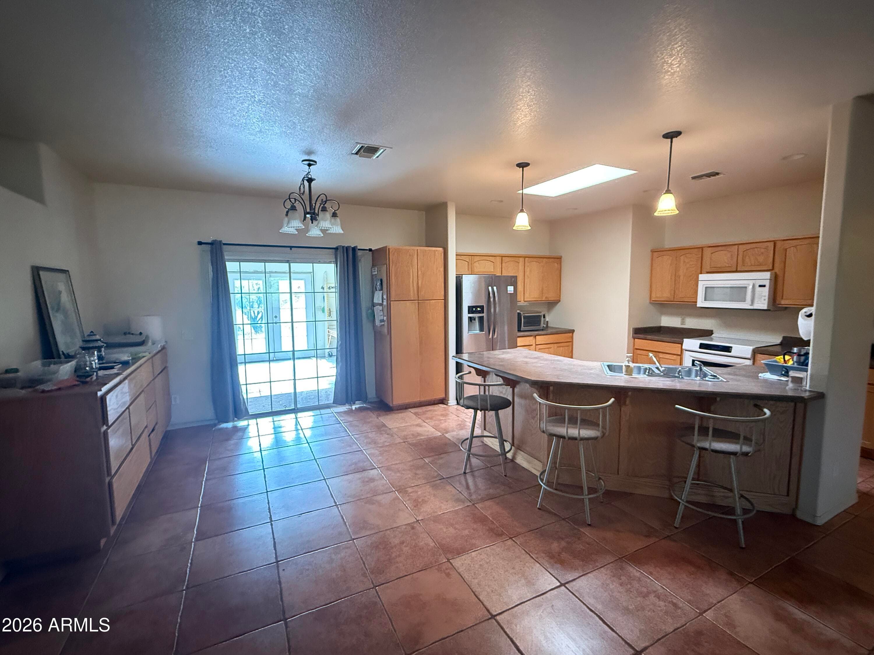 5655 S CALLE DE LA ROSA Drive, Hereford, AZ 85615 — photo 9 of 20