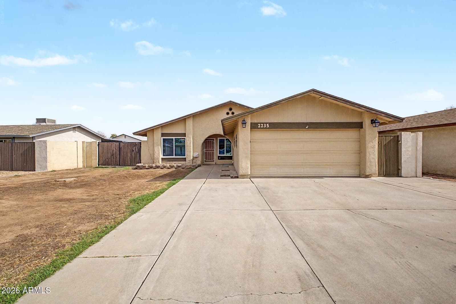 2235 W EL MORO Avenue, Mesa, AZ 85202 — photo 1 of 24
