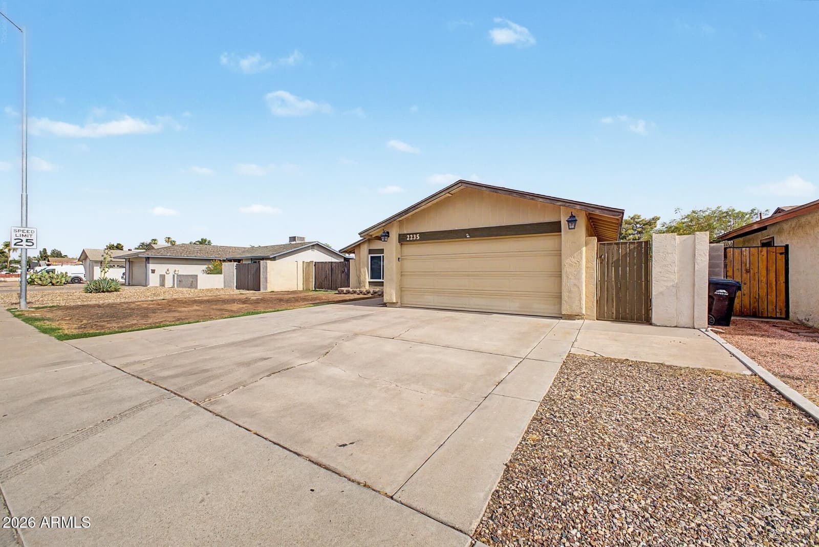 2235 W EL MORO Avenue, Mesa, AZ 85202 — photo 8 of 24