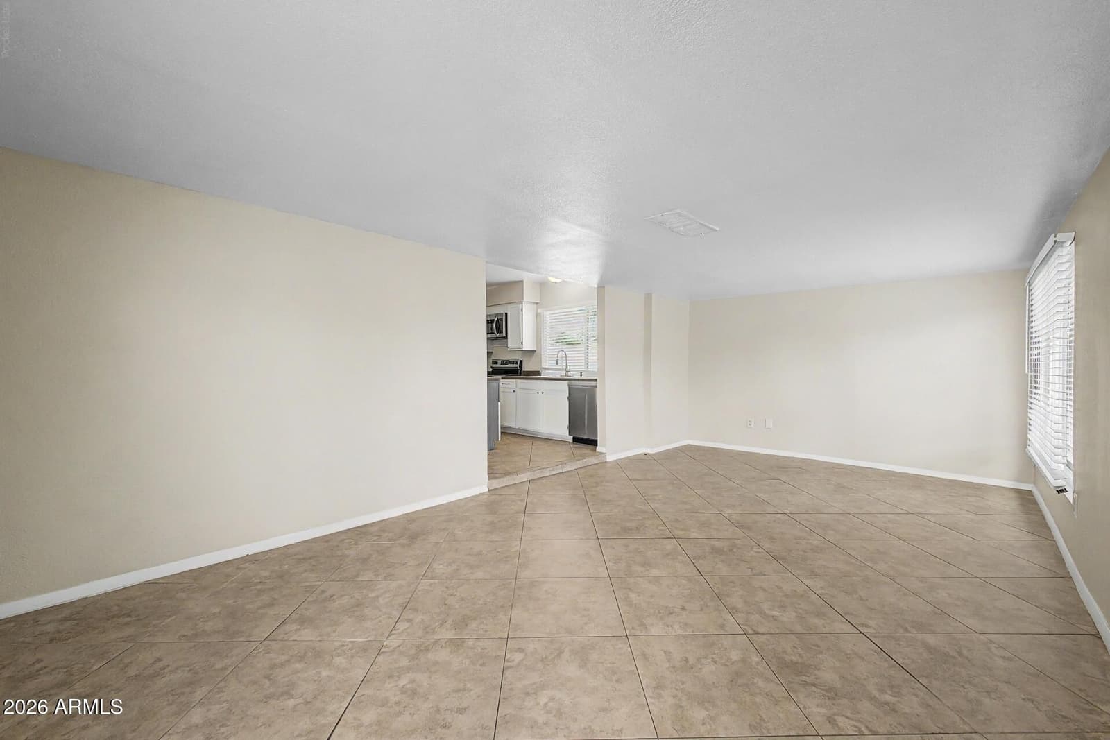 2235 W EL MORO Avenue, Mesa, AZ 85202 — photo 10 of 24