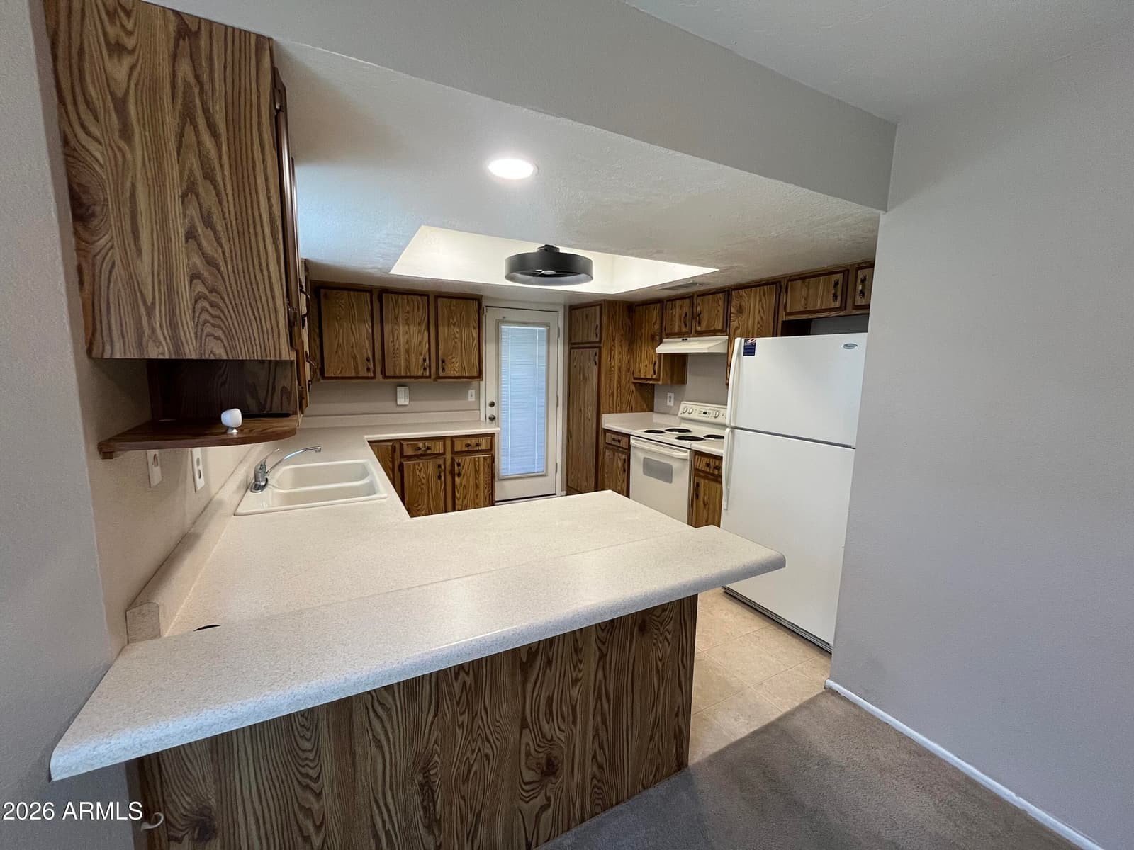 925 E LODGE Drive, Tempe, AZ 85283 — photo 5 of 16