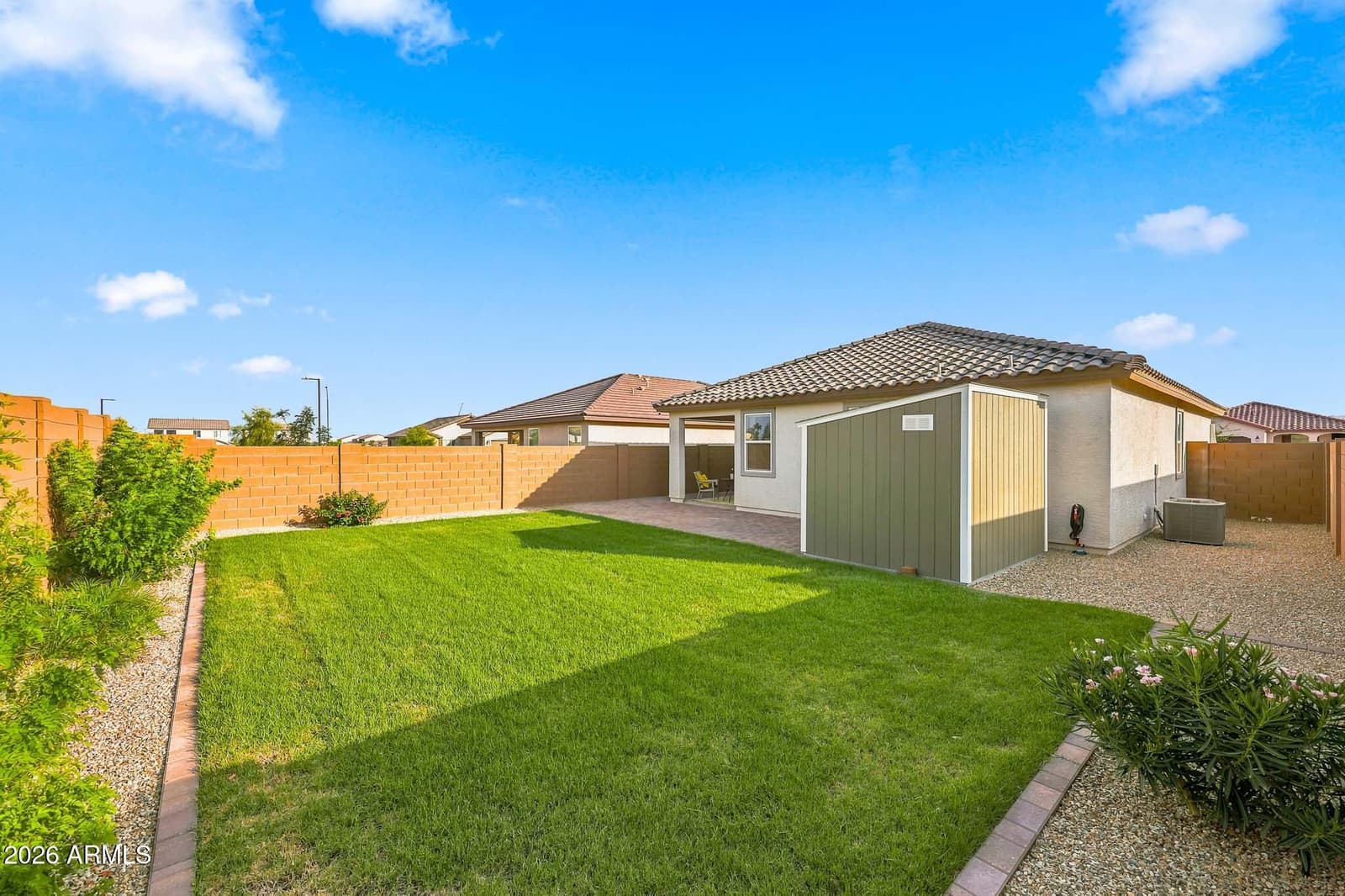 17310 W SMOKETREE Drive, Surprise, AZ 85387 — photo 4 of 47