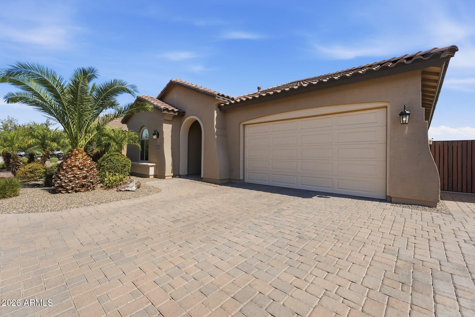 129 W WHITE OAK Avenue, Queen Creek, AZ 85140 — photo 3 of 61