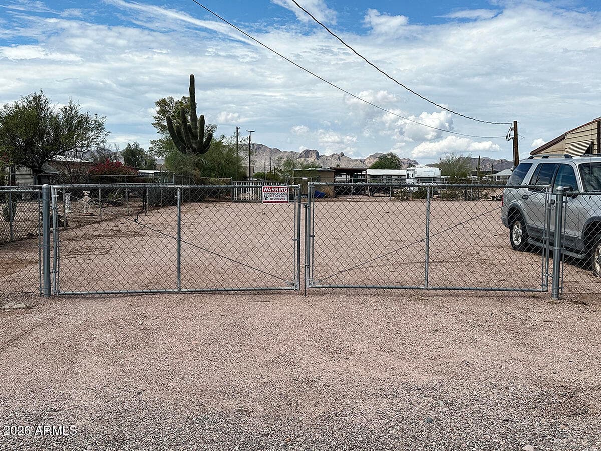 1326 W GREASEWOOD Street, Apache Junction, AZ 85120 — photo 15 of 31