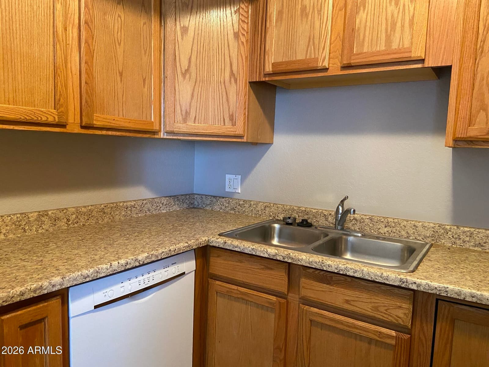 2693 E OAKLEAF Drive, Tempe, AZ 85288 — photo 15 of 37