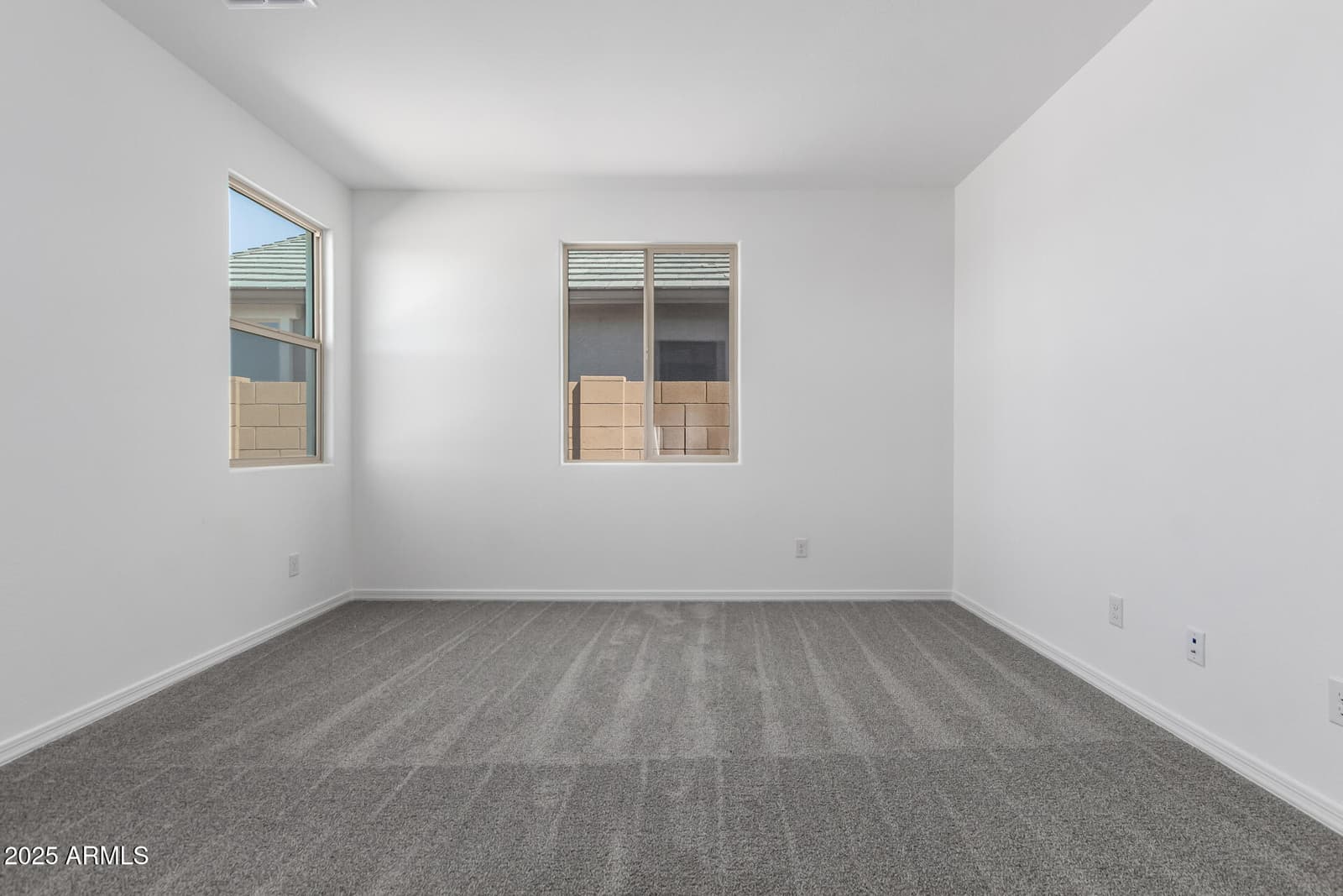 5344 W MANZANITA Drive, Glendale, AZ 85302 — photo 10 of 32