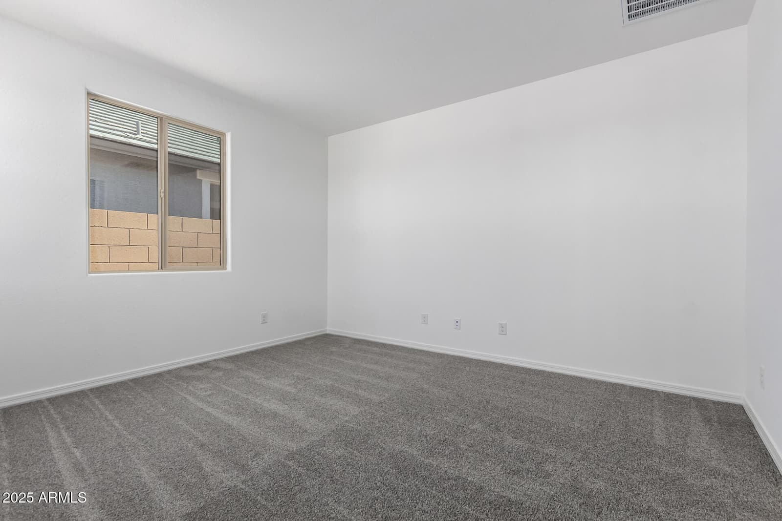 5344 W MANZANITA Drive, Glendale, AZ 85302 — photo 12 of 32
