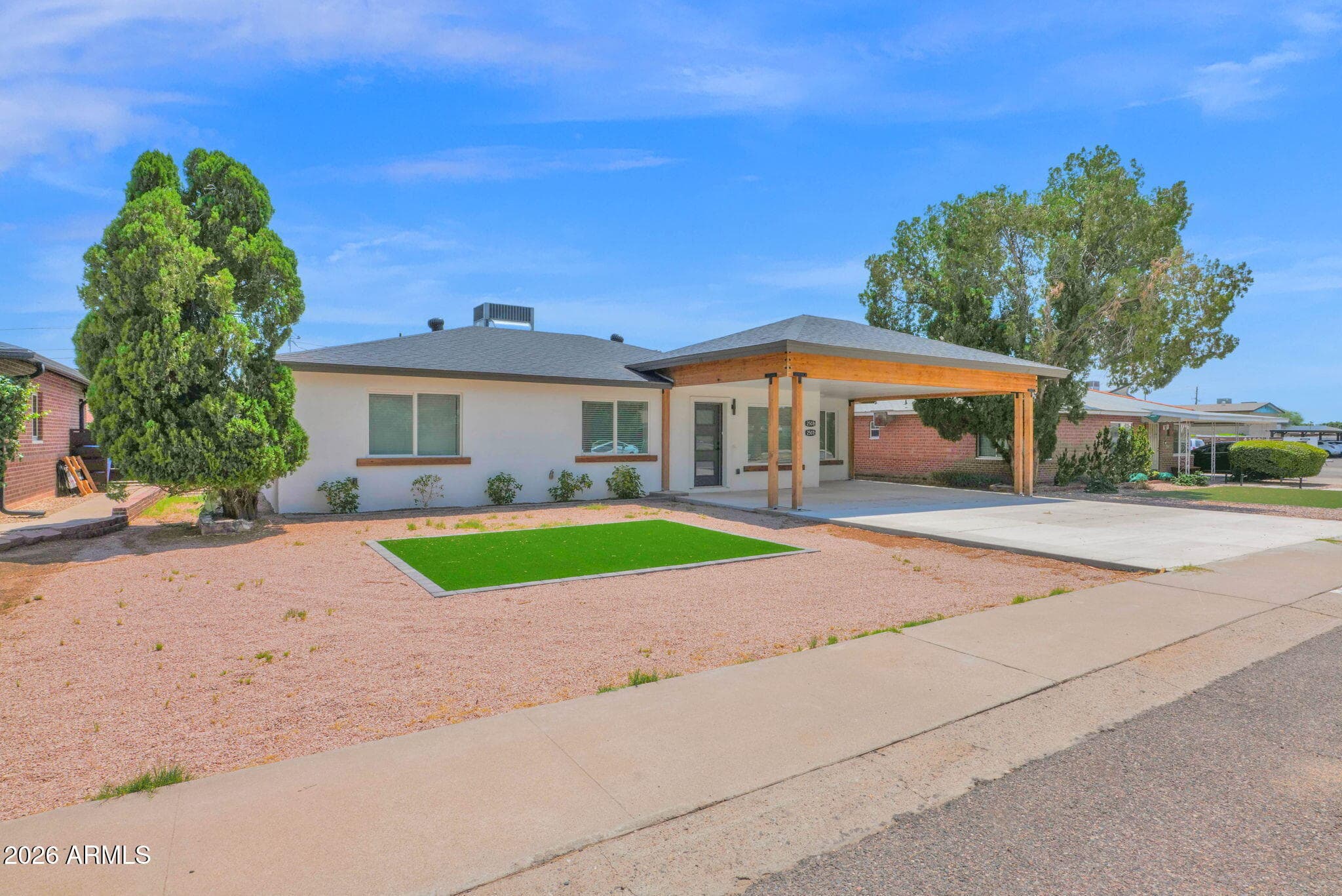 2507 E DEVONSHIRE Avenue, Phoenix, AZ 85016 — photo 3 of 31