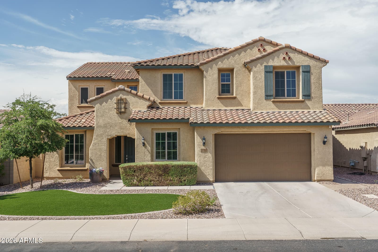10738 W WHITEHORN Way, Peoria, AZ 85383 — photo 1 of 43