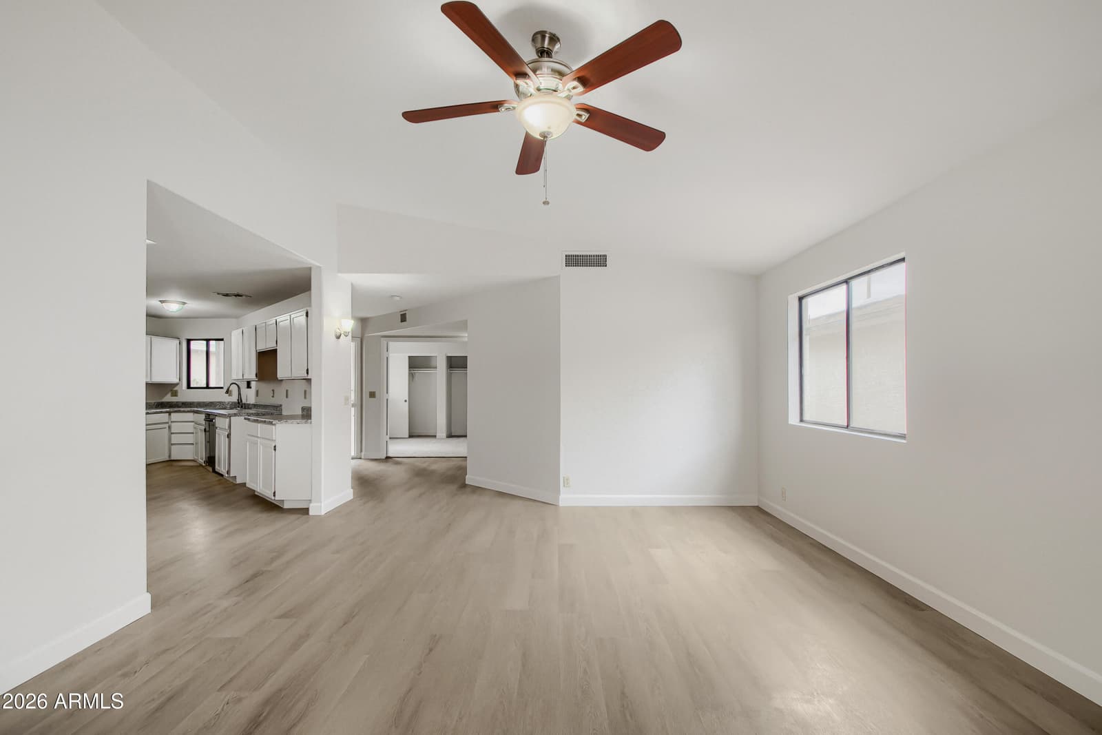 11140 N 82ND Drive, Peoria, AZ 85345 — photo 6 of 18
