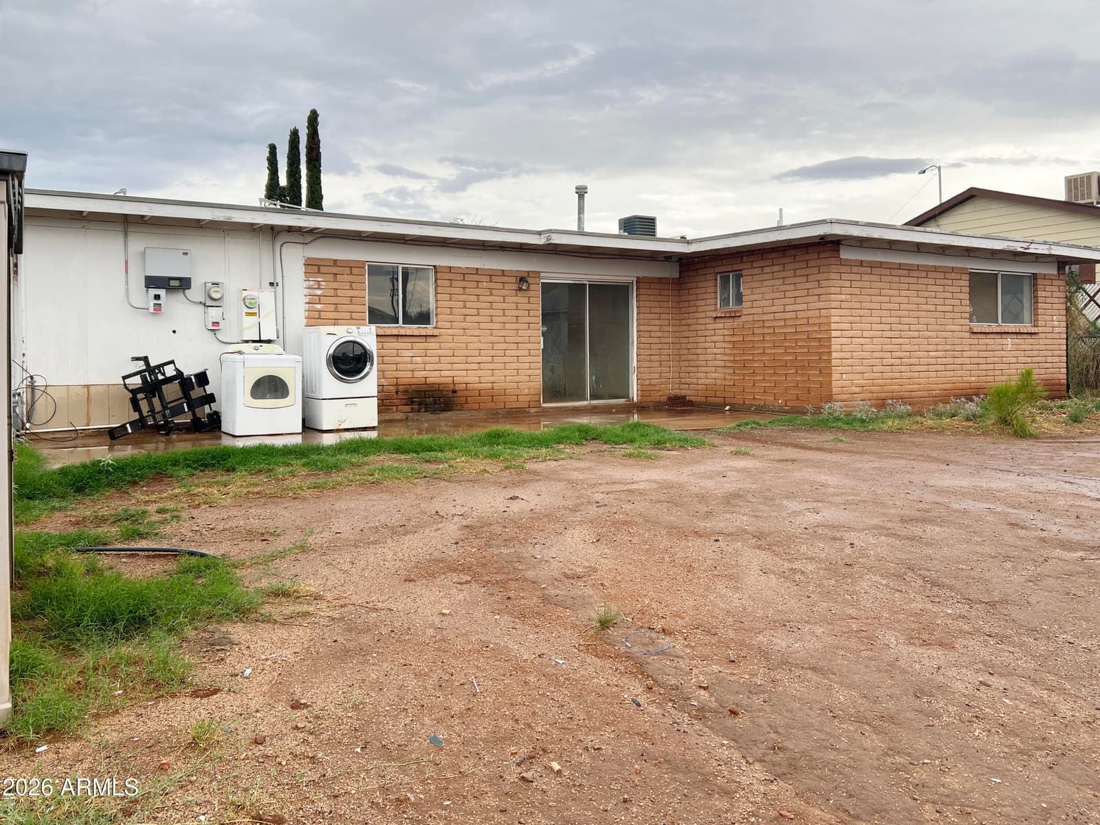 21 E BROWN Drive, Sierra Vista, AZ 85635 — photo 4 of 26