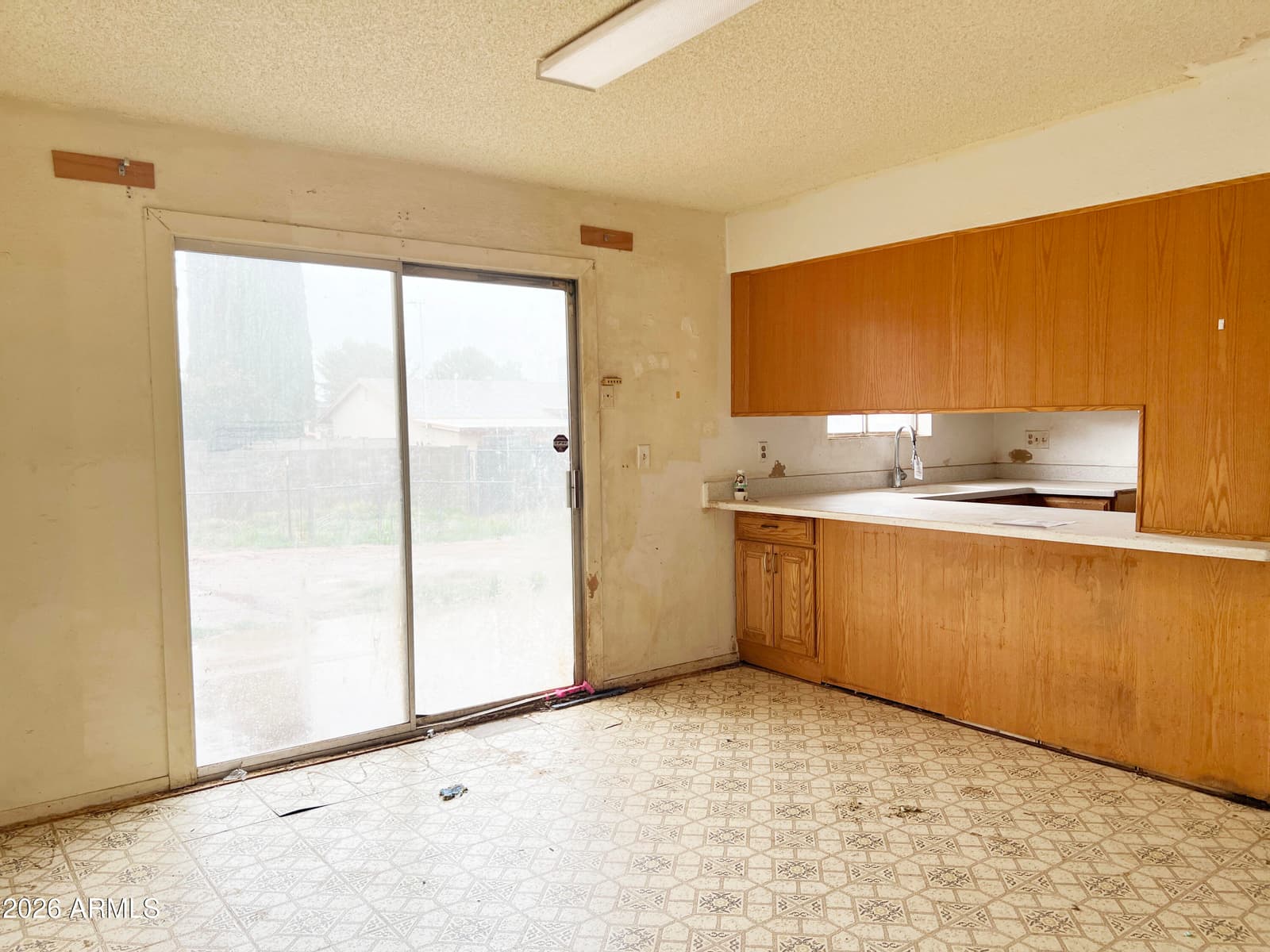 21 E BROWN Drive, Sierra Vista, AZ 85635 — photo 10 of 26