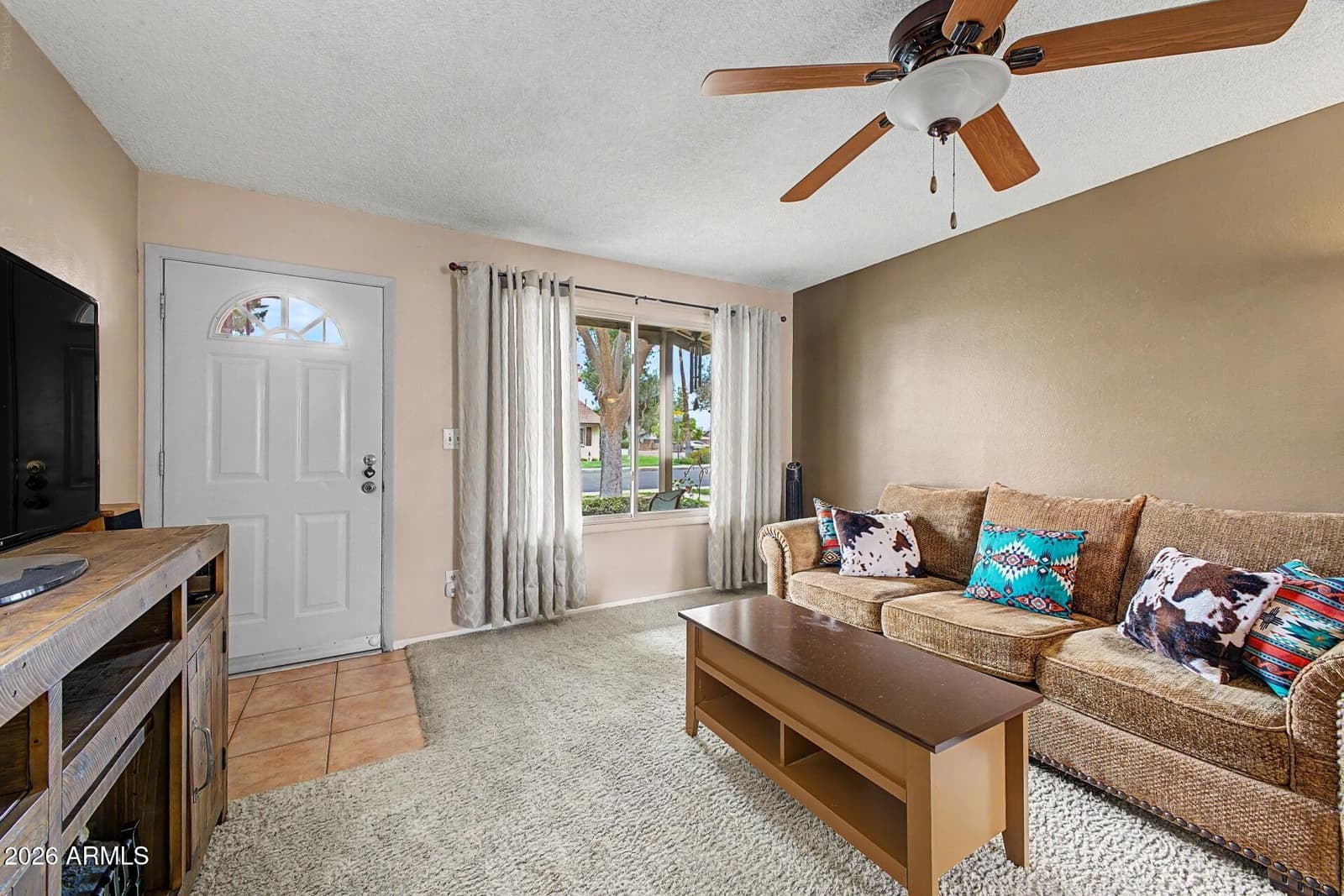 2543 N 22ND Drive, Phoenix, AZ 85009 — photo 5 of 28