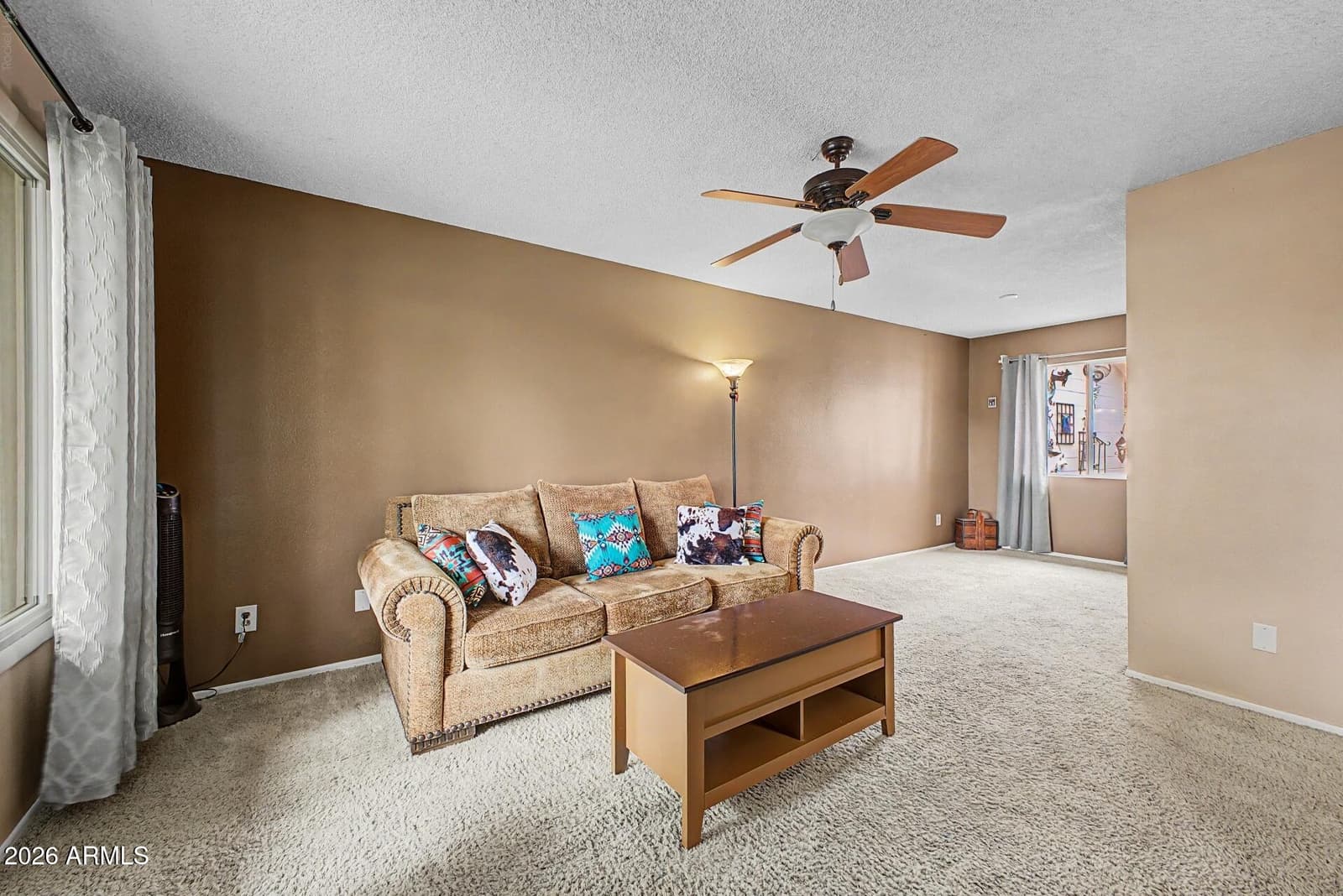 2543 N 22ND Drive, Phoenix, AZ 85009 — photo 6 of 28
