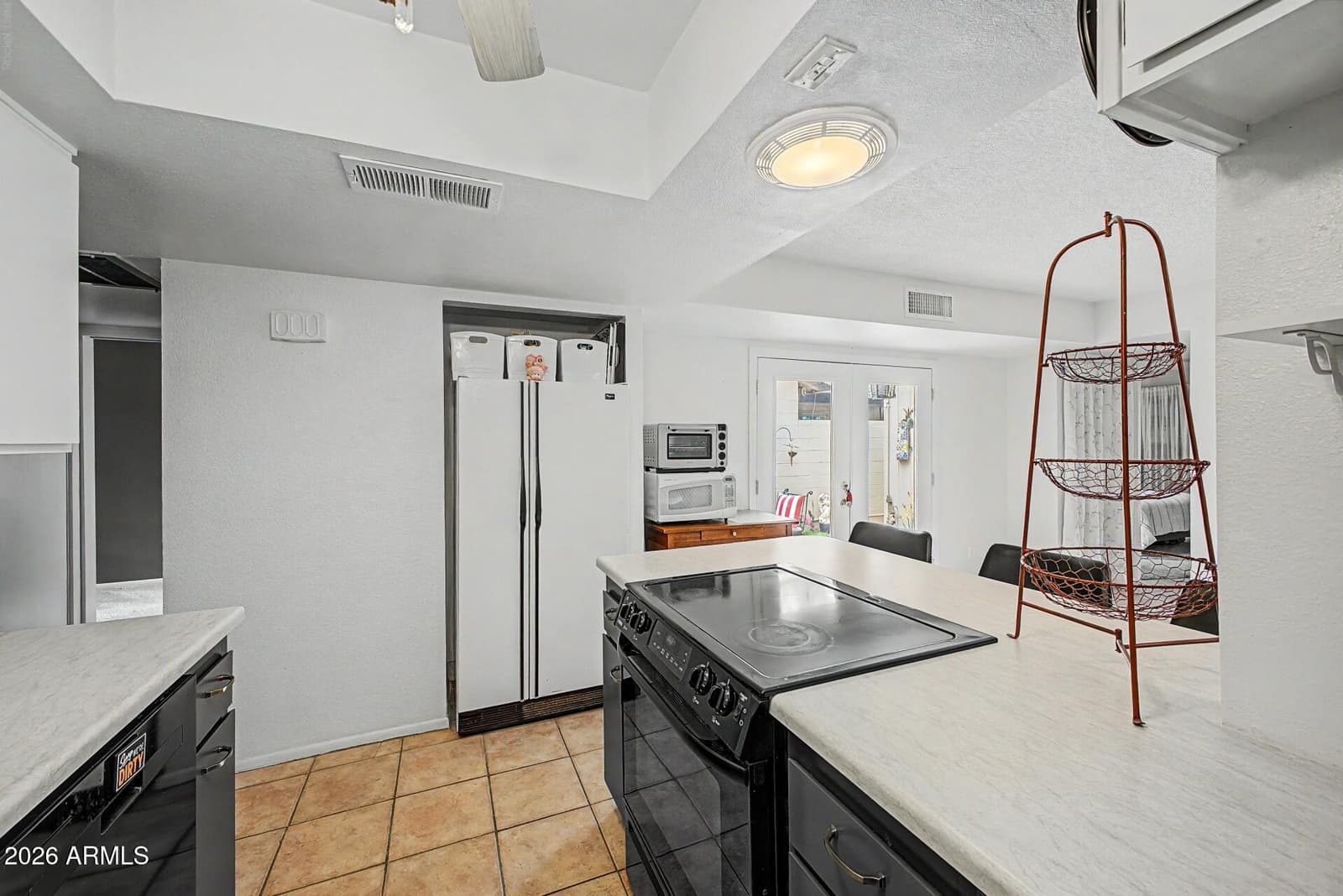 2543 N 22ND Drive, Phoenix, AZ 85009 — photo 11 of 28