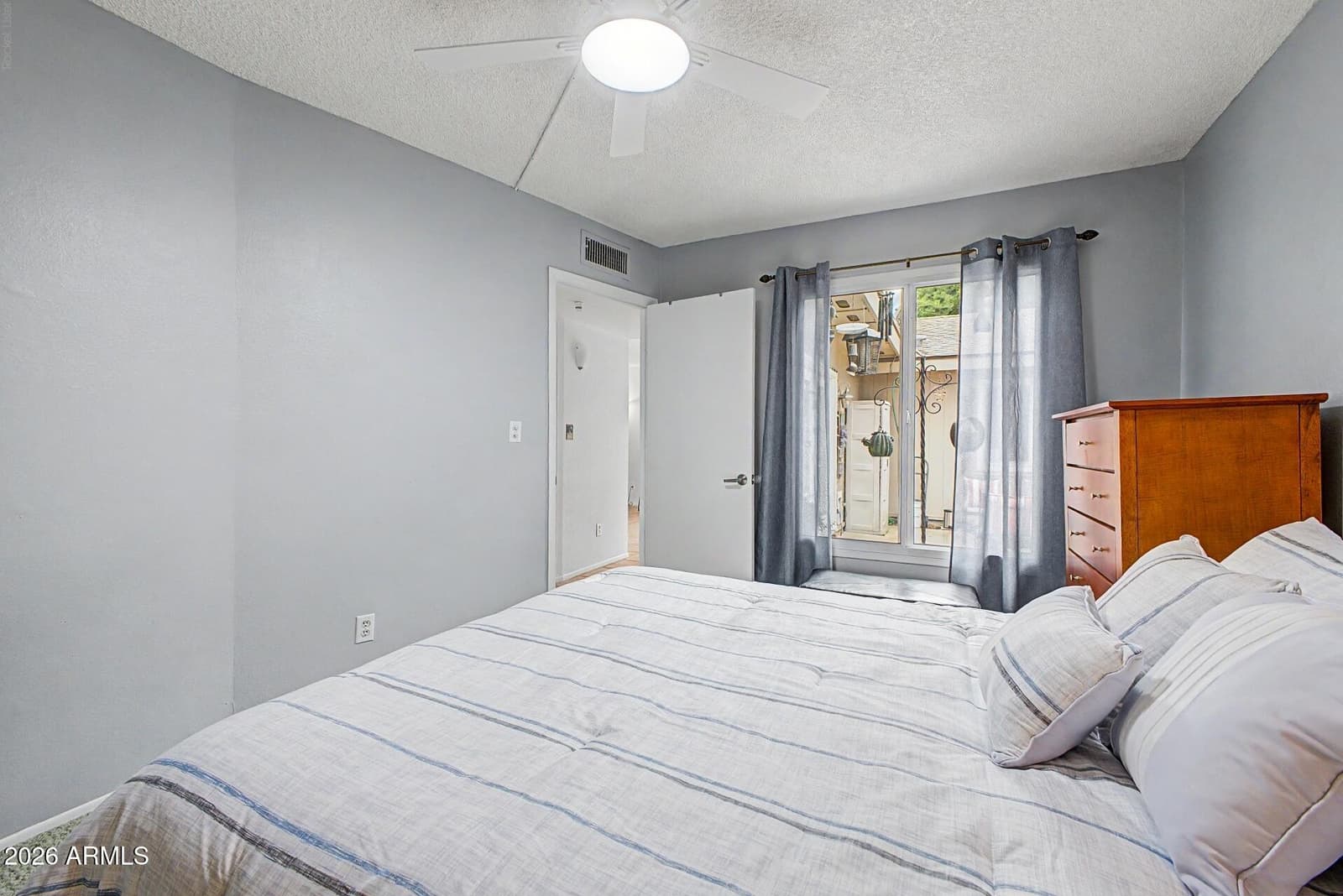 2543 N 22ND Drive, Phoenix, AZ 85009 — photo 13 of 28