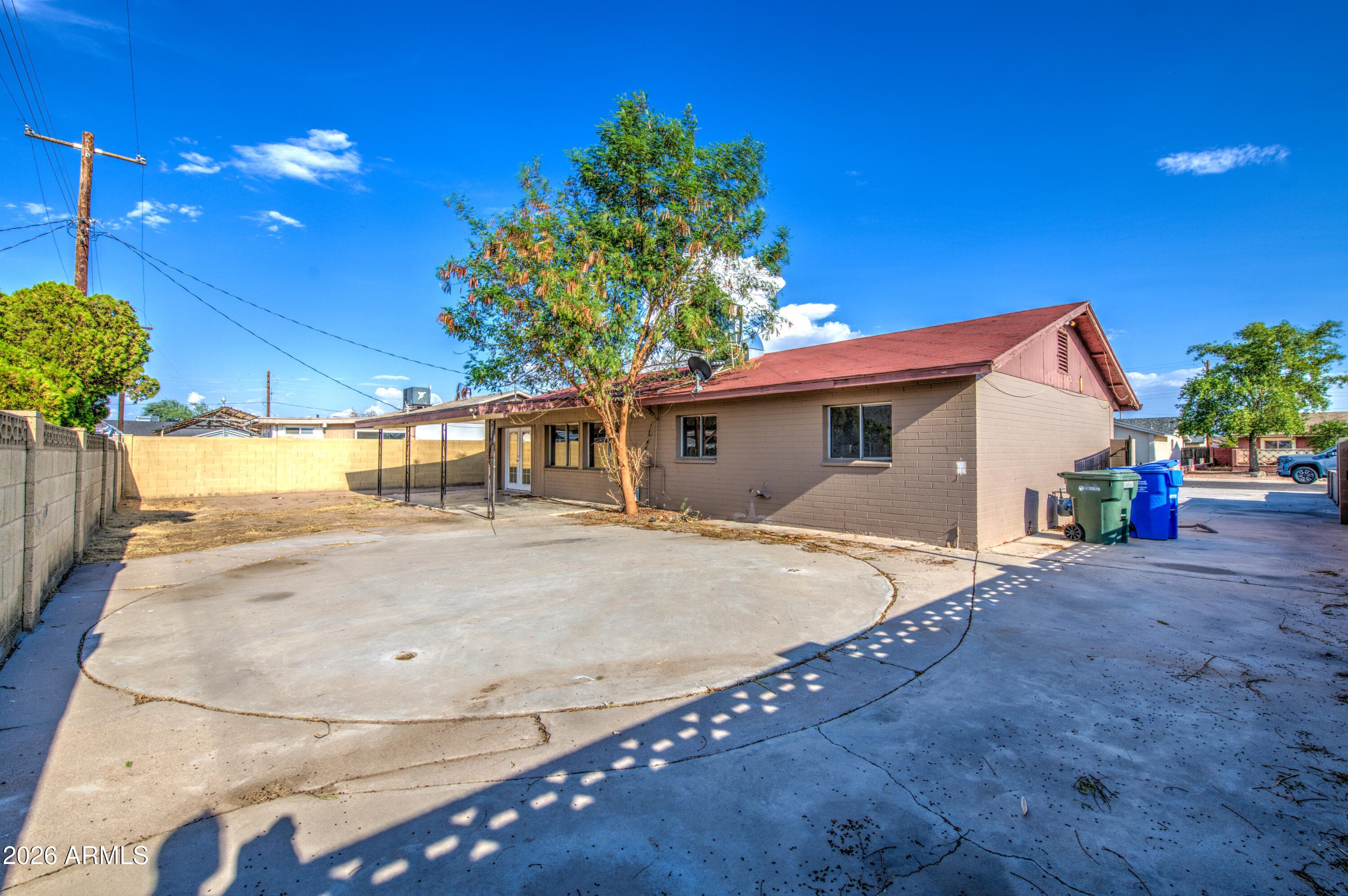 7922 W EARLL Drive, Phoenix, AZ 85033 — photo 18 of 24