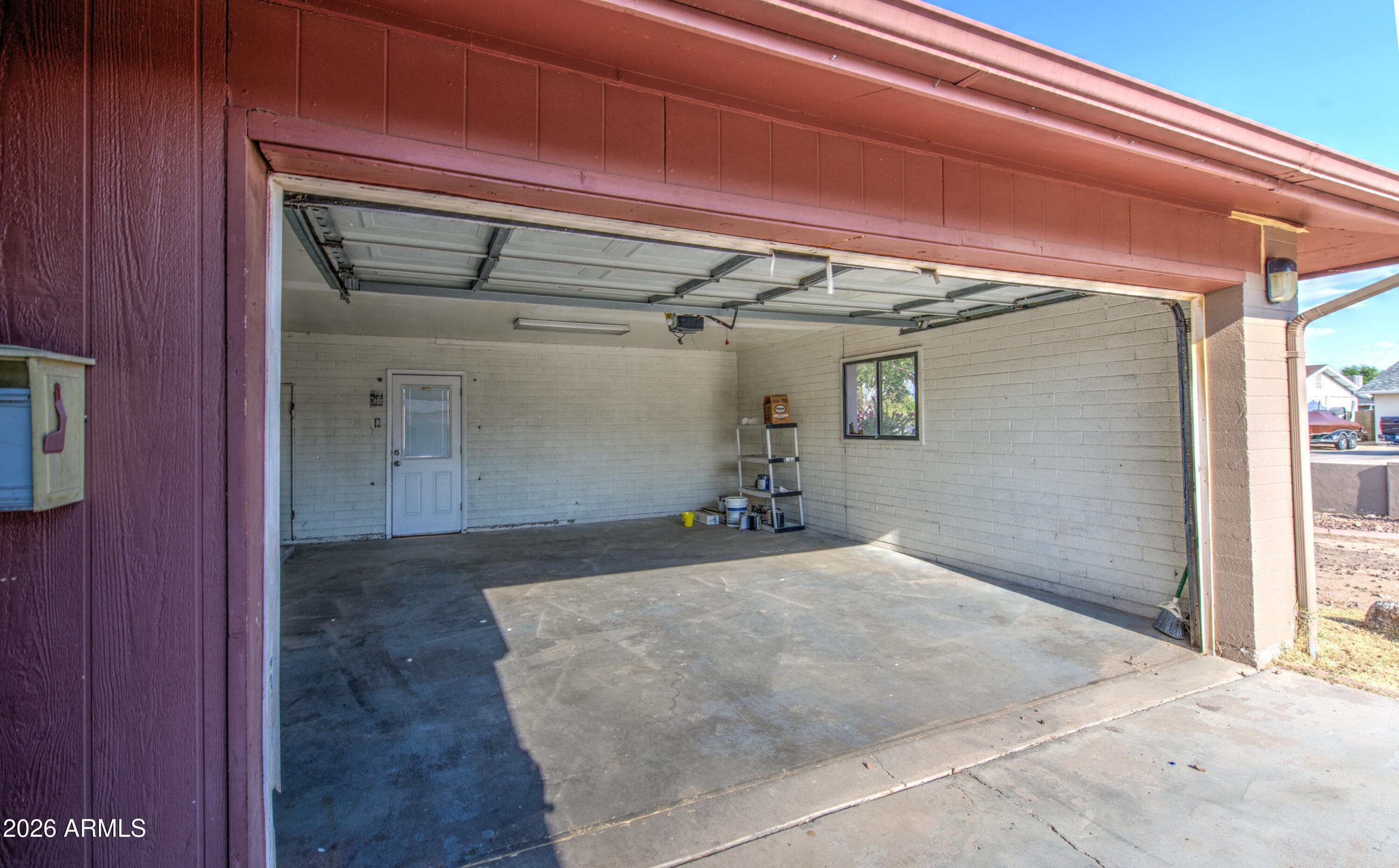 7922 W EARLL Drive, Phoenix, AZ 85033 — photo 11 of 24