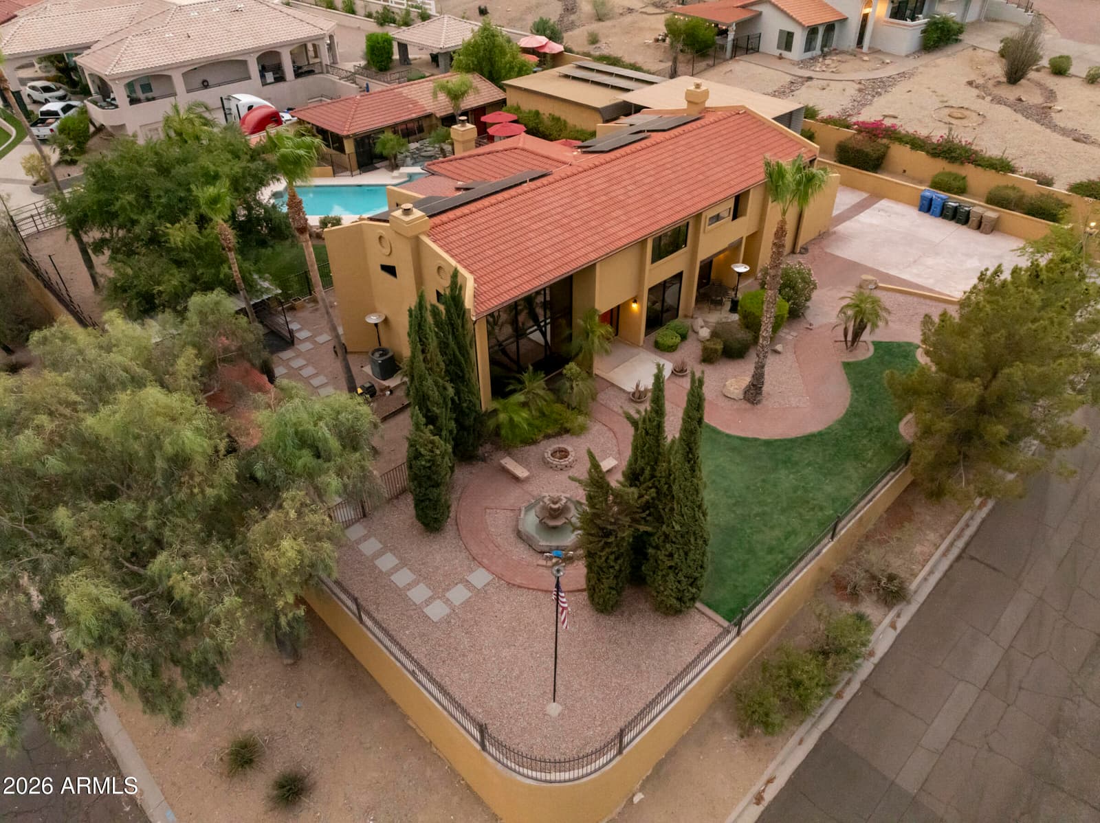 1745 E FRIESS Drive, Phoenix, AZ 85022 — photo 25 of 175