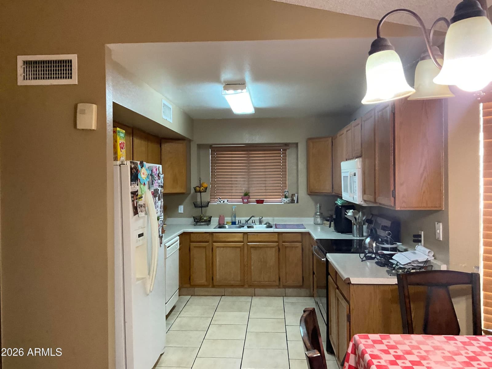 8805 W VALE Drive, Phoenix, AZ 85037 — photo 9 of 20